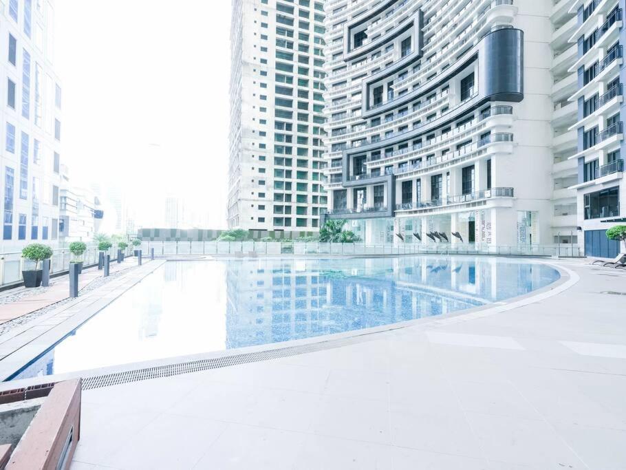 Apartment High Floor 2br In Knightsbridge Residences Makati *
