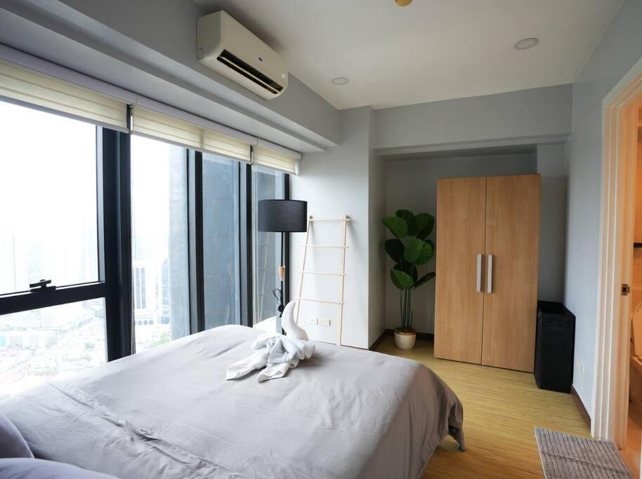 High Floor 2br In Knightsbridge Residences Makati * Manila