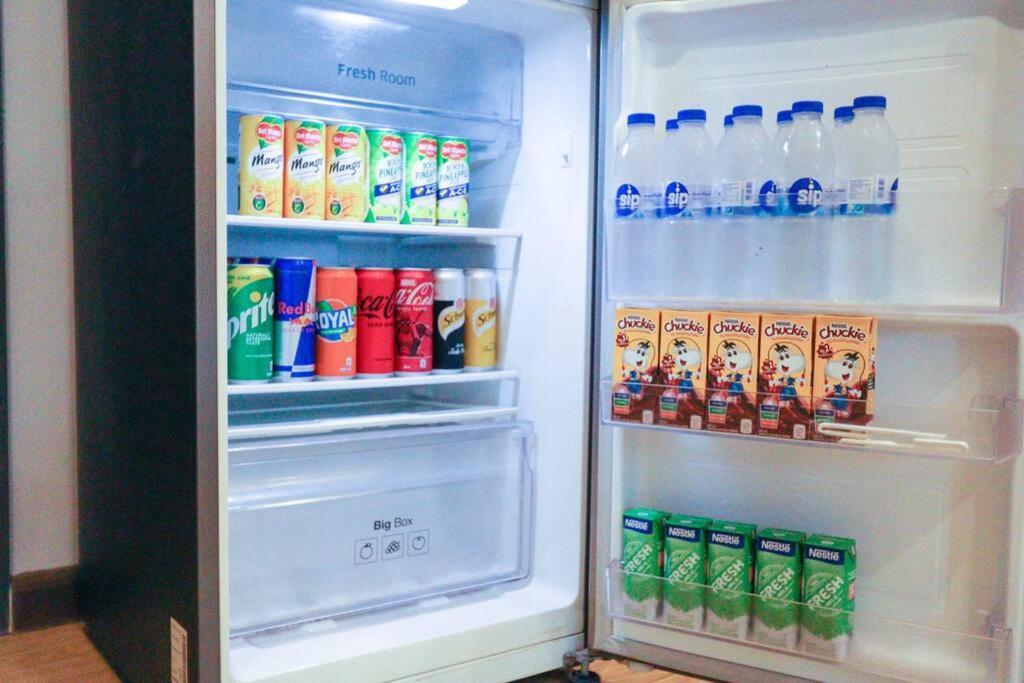 High Floor 2br In Knightsbridge Residences Makati Apartment Manila