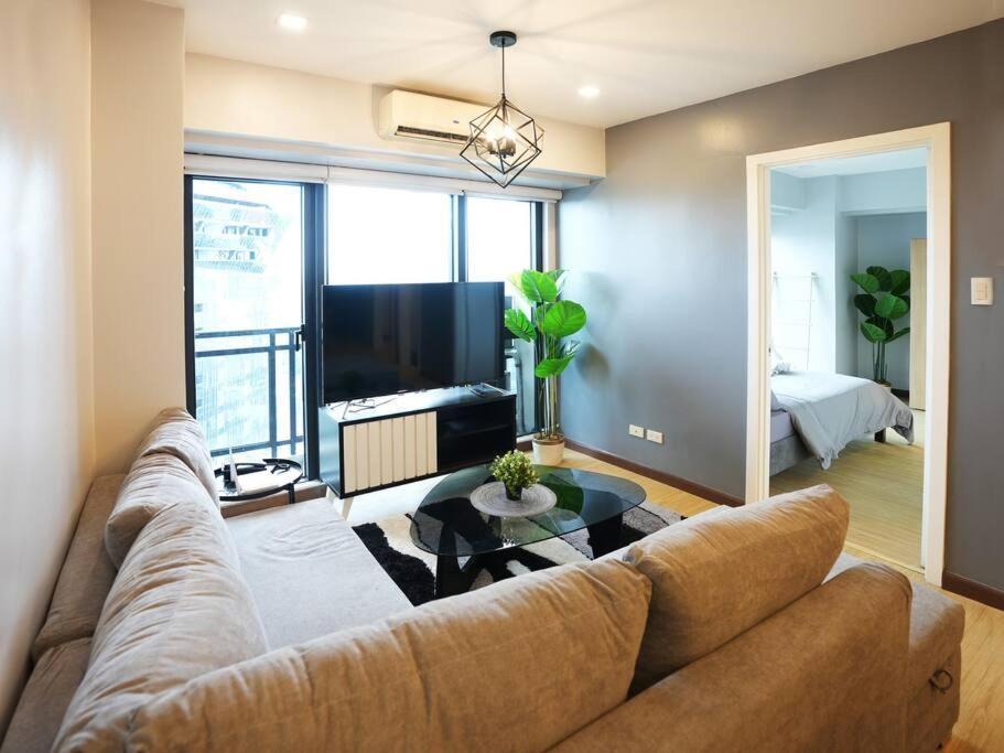 High Floor 2br In Knightsbridge Residences Makati * Manila
