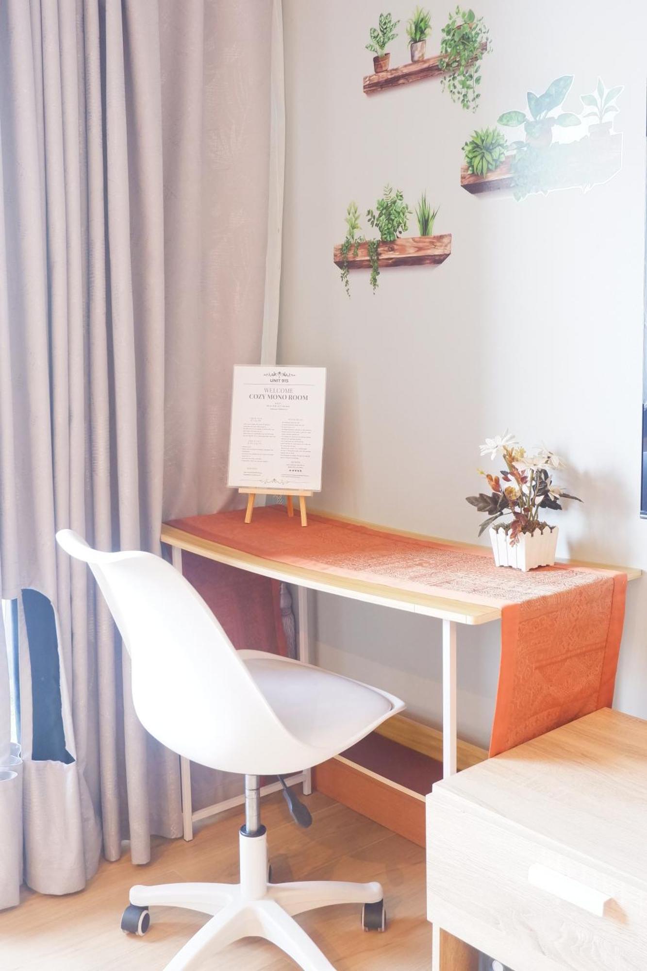 Apartment In Makati With Fast Wifi, Free Pool, Netflix And Own Balcony Manila