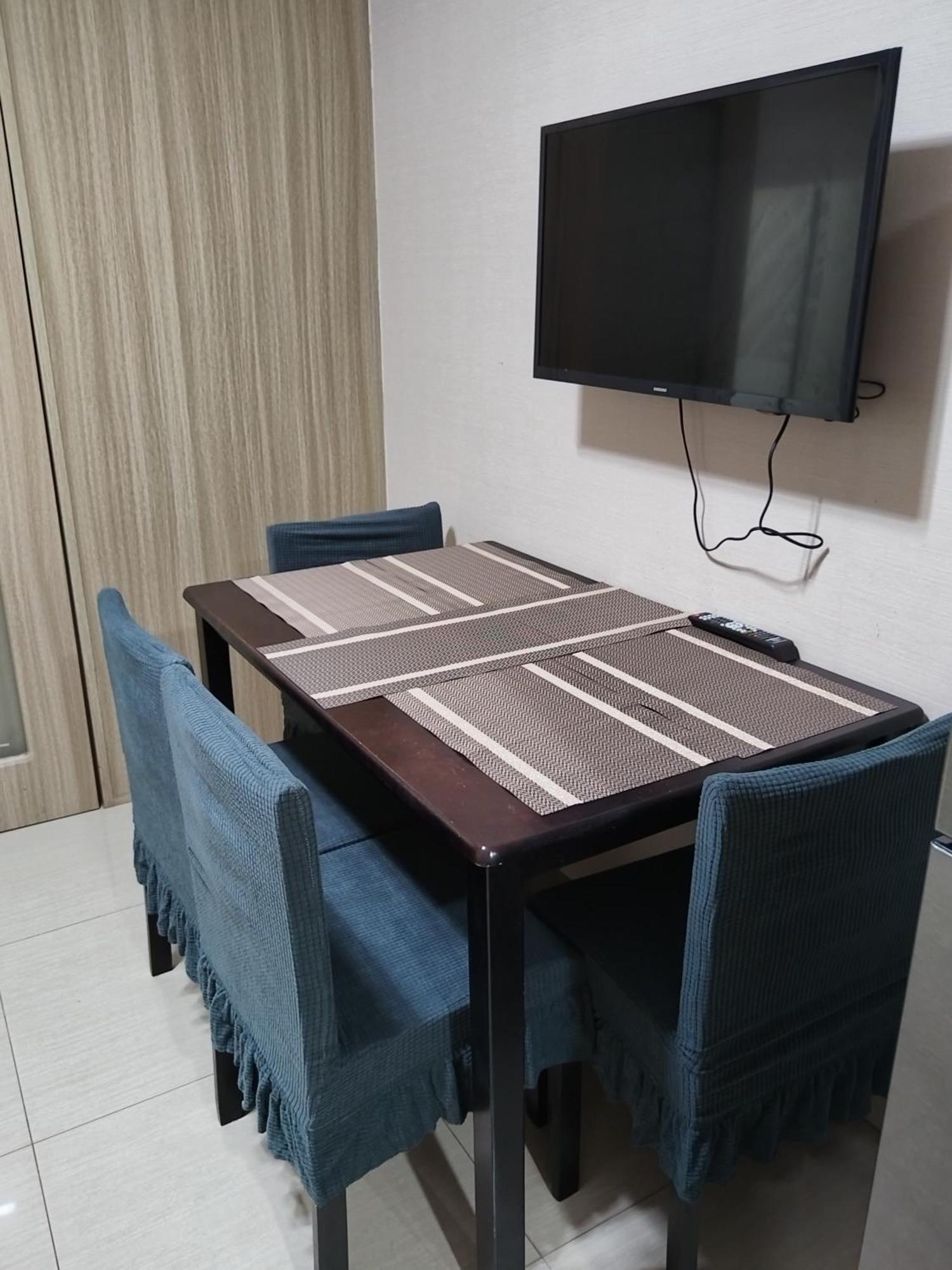 Apartment 1 Bedroom Pool View With Balcony In Shore Near Moa