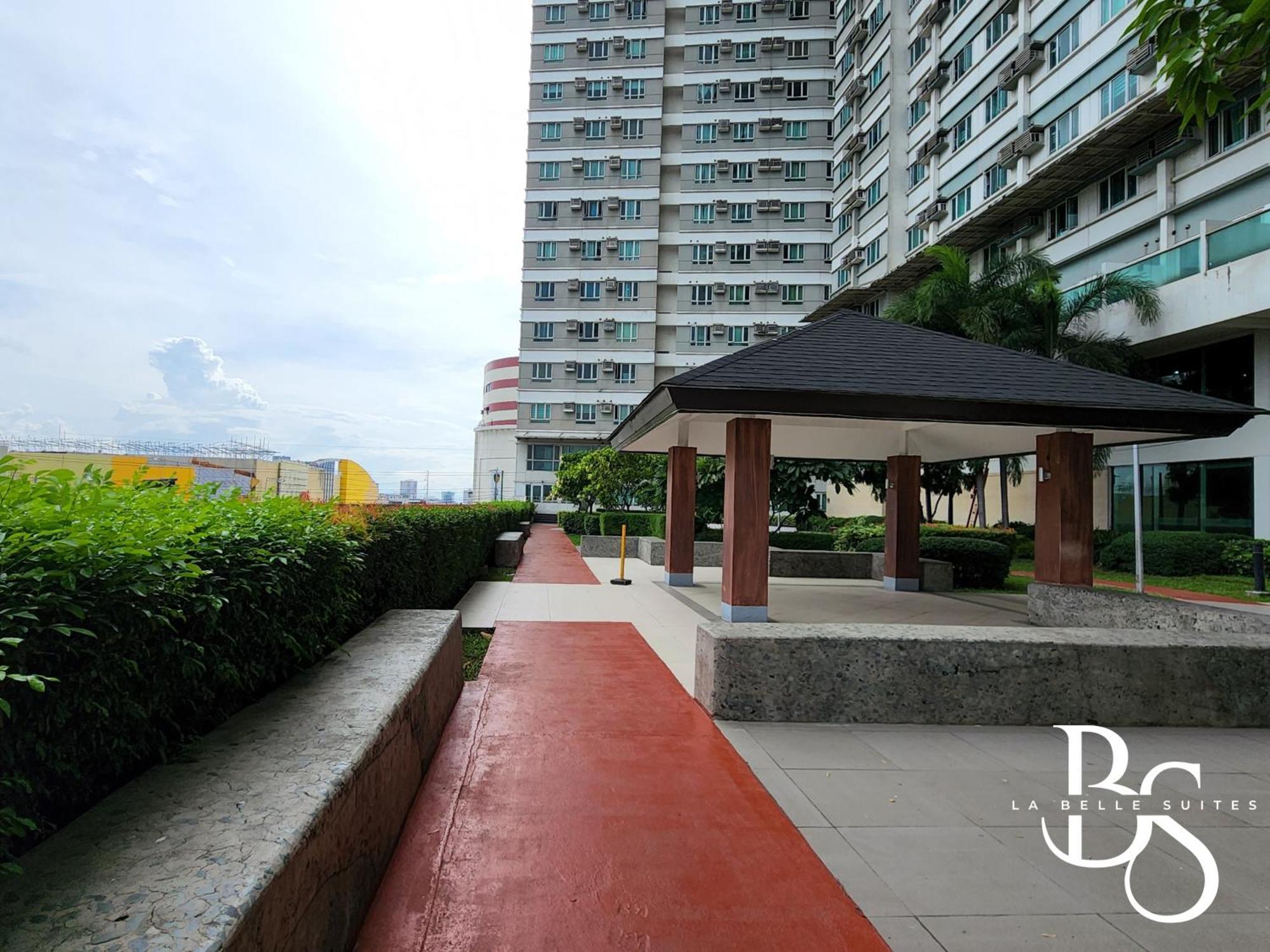 Apartment The Beacon Makati New Renovated Ayala Greenbelt Cbd Makati Ph *