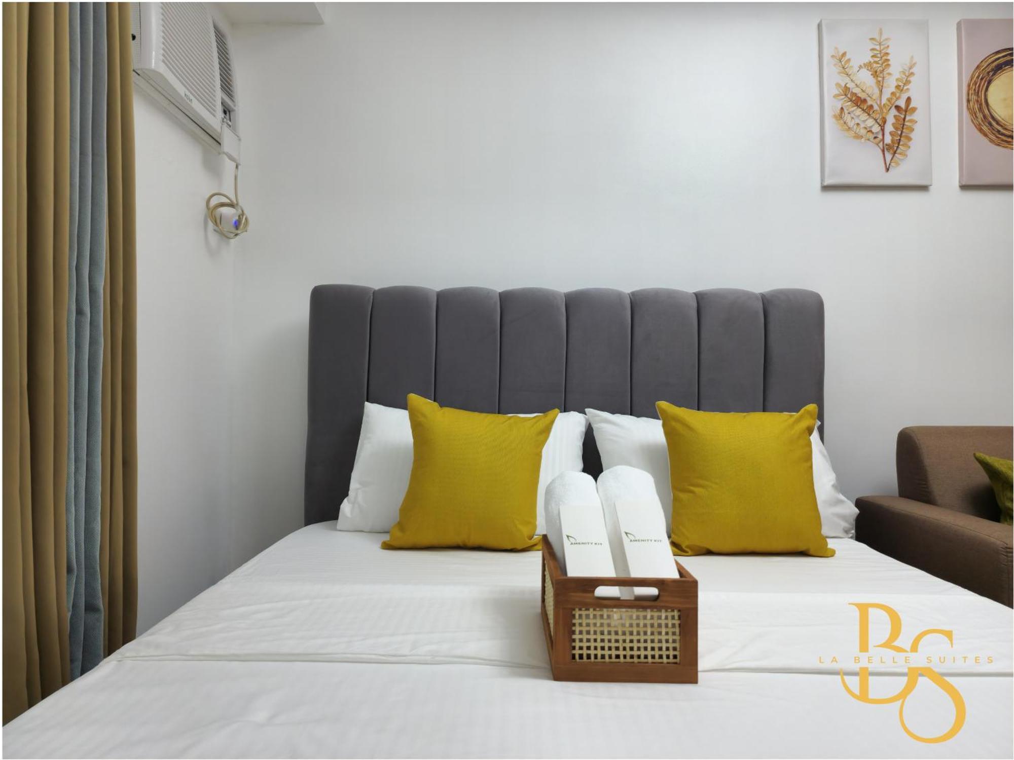 Apartment The Beacon Makati New Renovated Ayala Greenbelt Cbd Makati Ph *