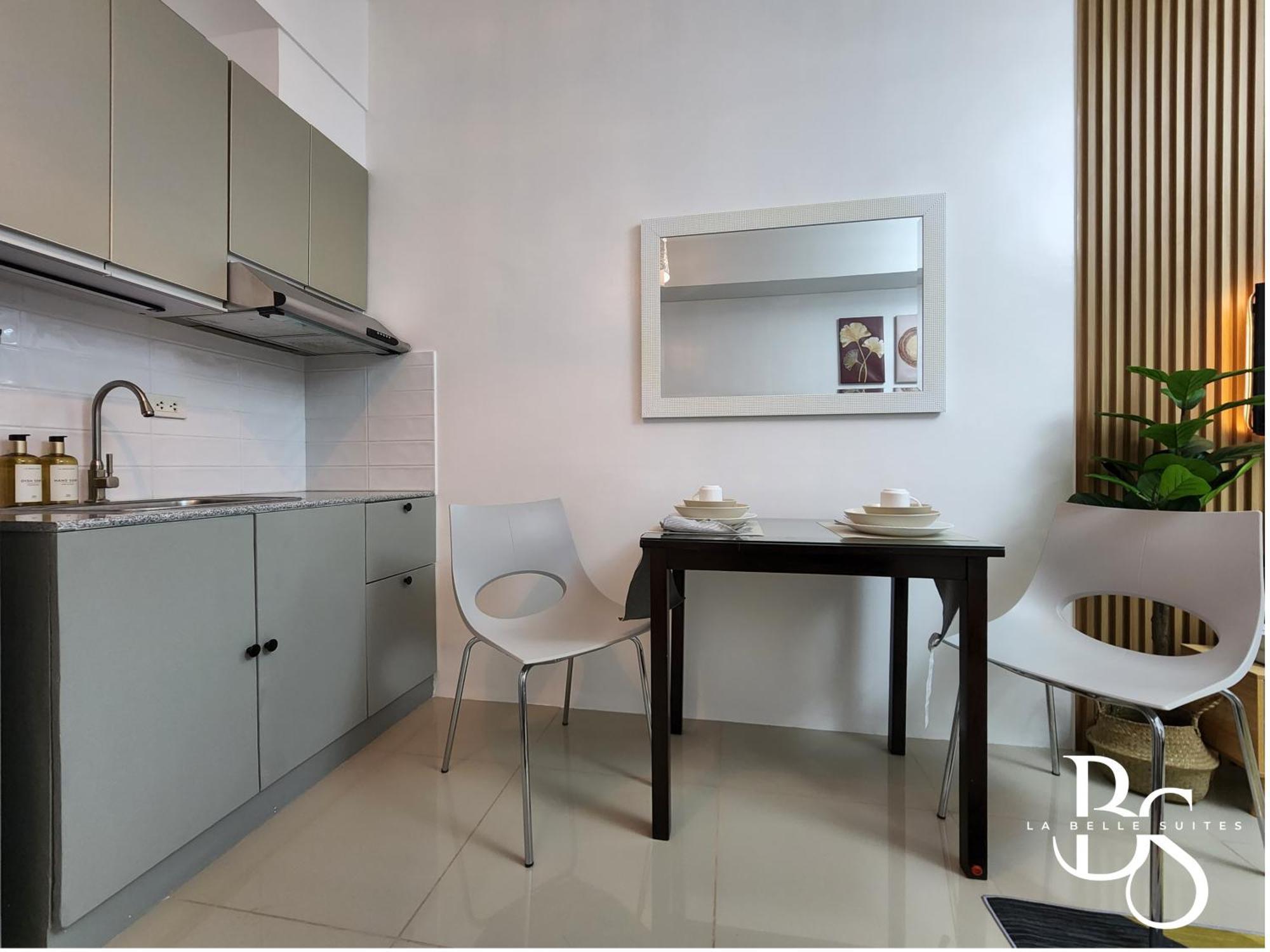 Apartment The Beacon Makati New Renovated Ayala Greenbelt Cbd Makati Ph *