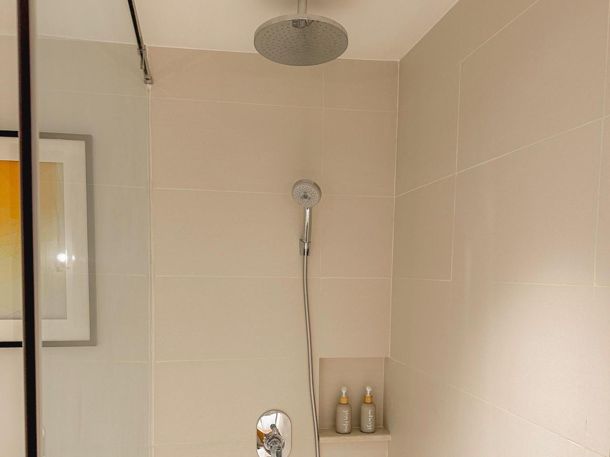 Apartment Rockwell View Twin With Free Wifi Pool & Gym *