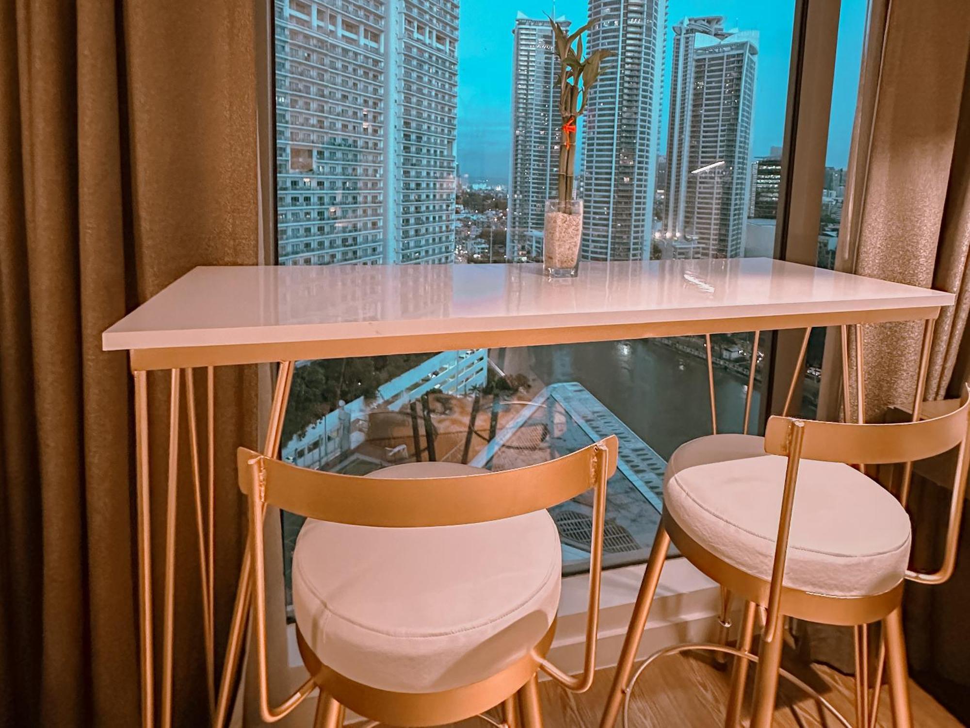 Apartment Rockwell View Twin With Free Wifi Pool & Gym