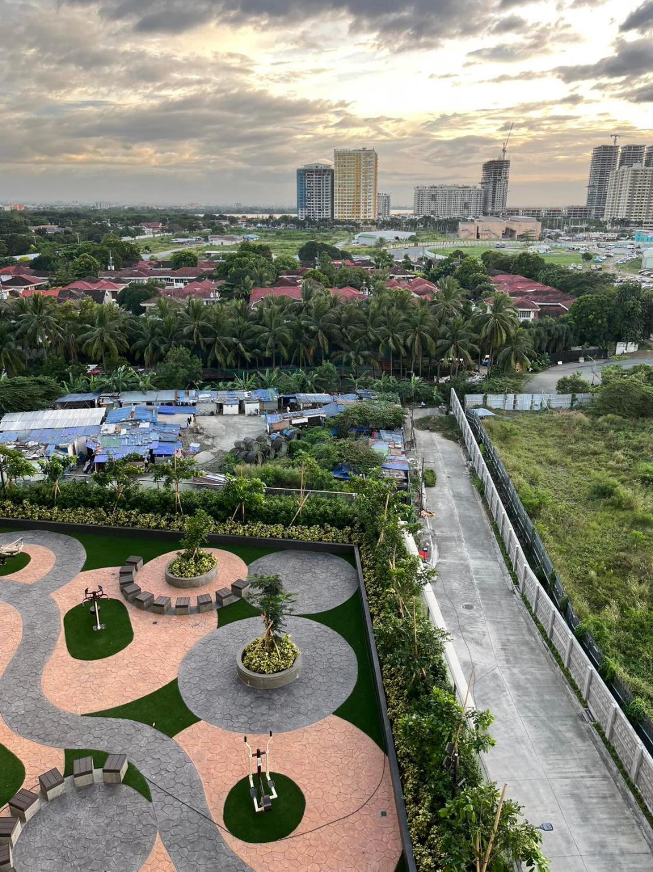 2 Beds 4pax With Wifi And Balcony Near Airport At Bay Okada Complex 8b Manila