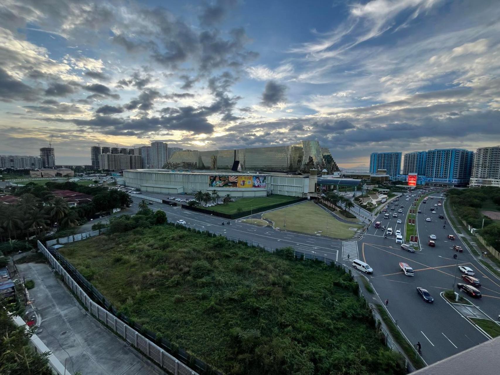 2 Beds 4pax With Wifi And Balcony Near Airport At Bay Okada Complex 8b * Manila