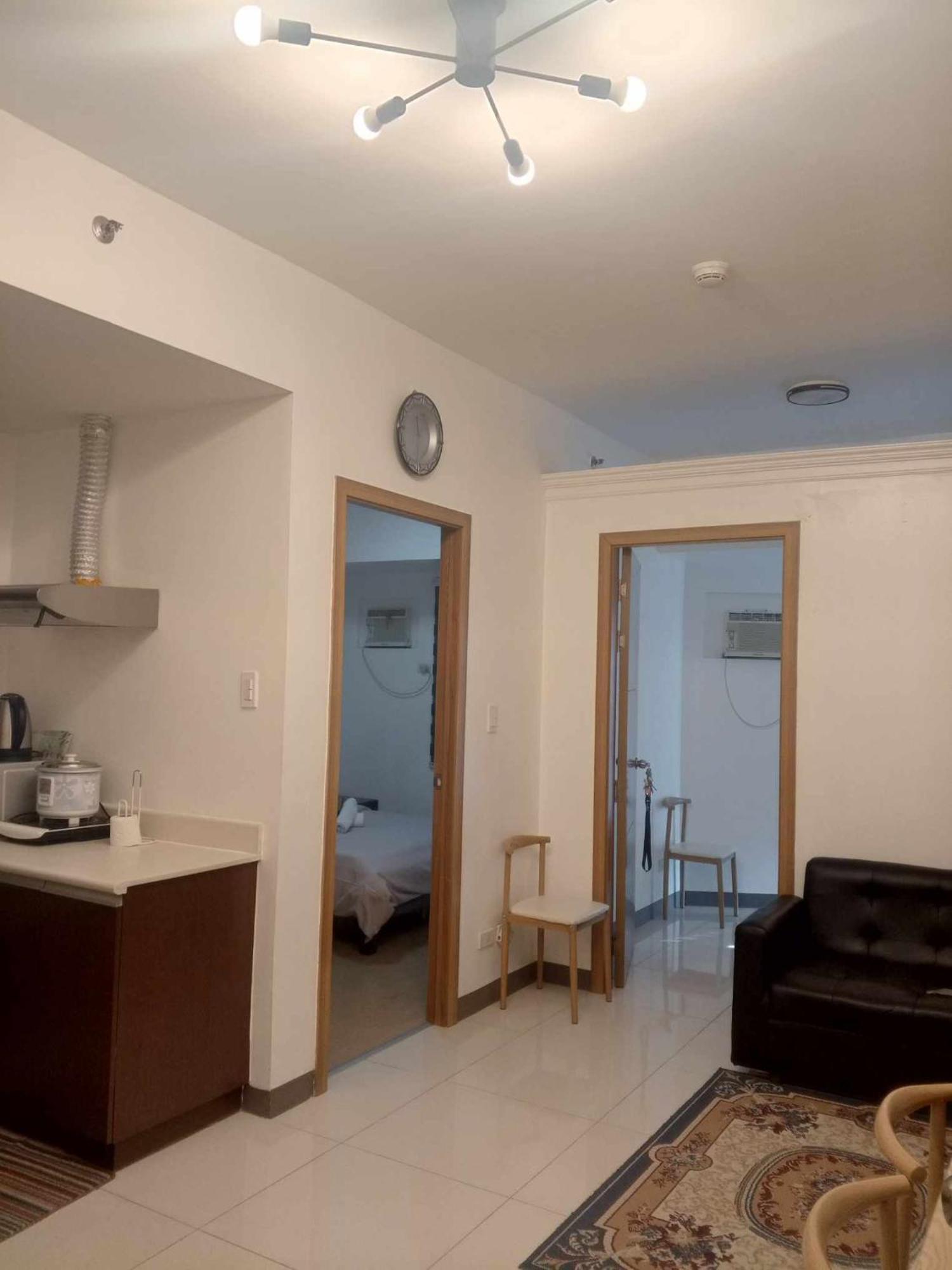 Aparthotel Grand Riviera Suites Infront Of Us Embassy - 2Br Manila