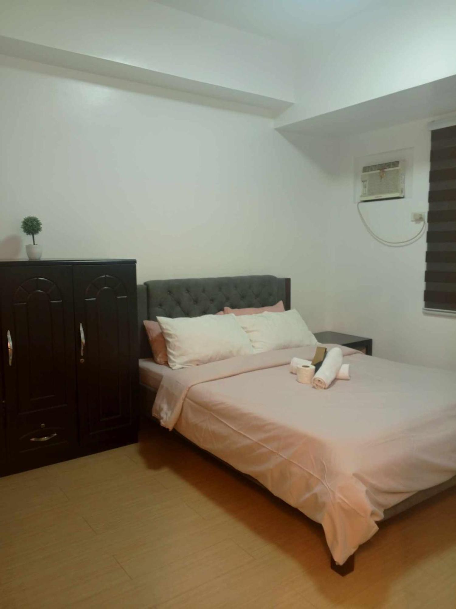 Grand Riviera Suites Infront Of Us Embassy - 2Br Aparthotel Manila