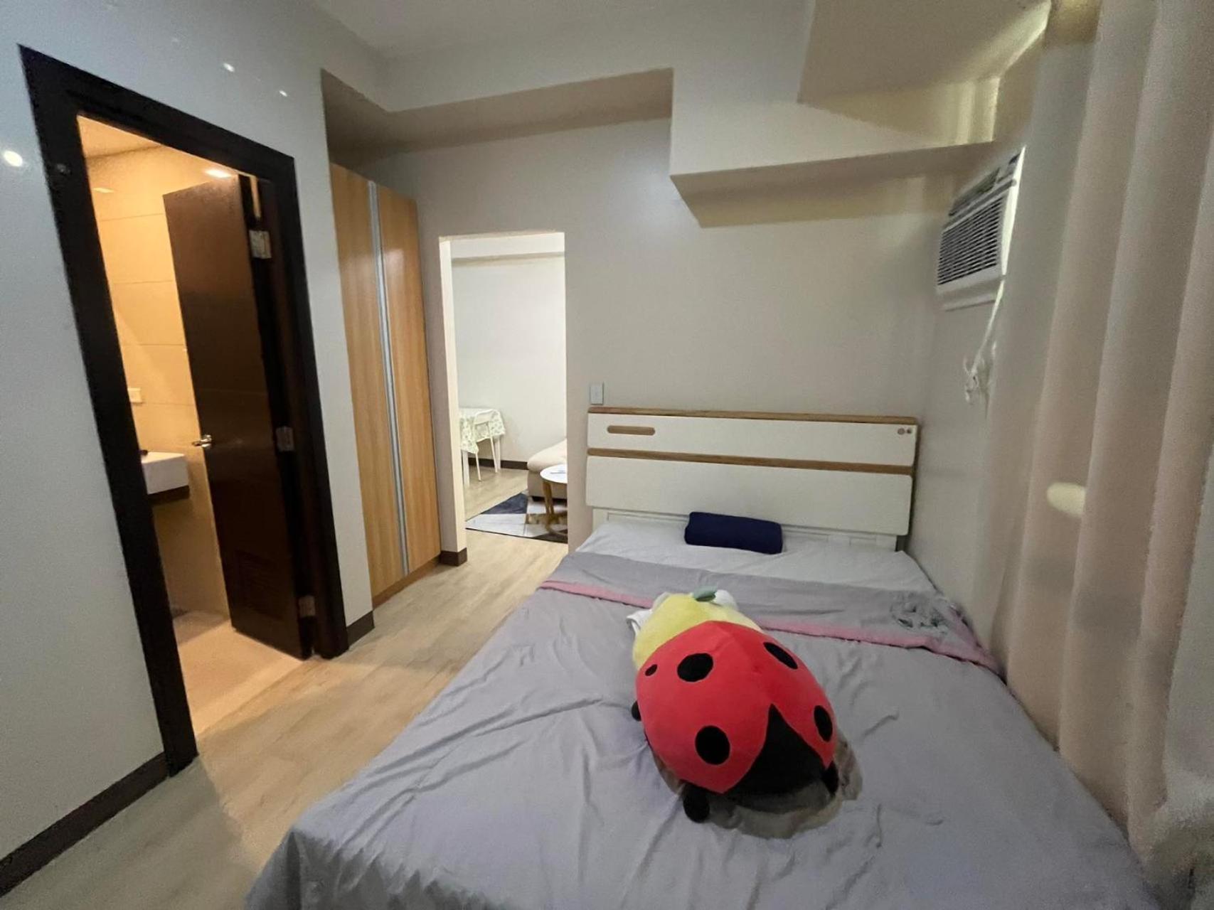 2 Beds 4pax With Wifi And Balcony Near Airport At Bay Okada Complex 8b * Manila