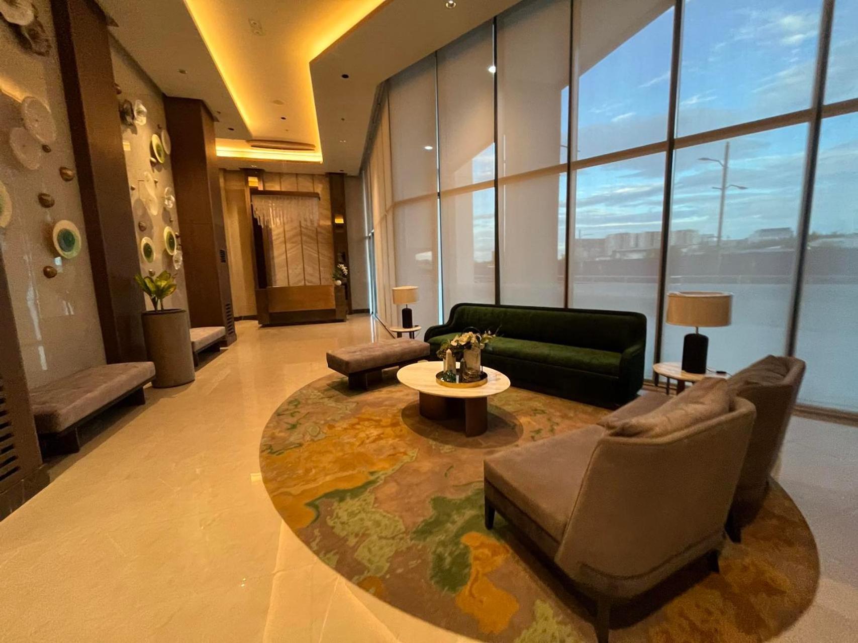 2 Beds 4pax With Wifi And Balcony Near Airport At Bay Okada Complex 8b Apartment *