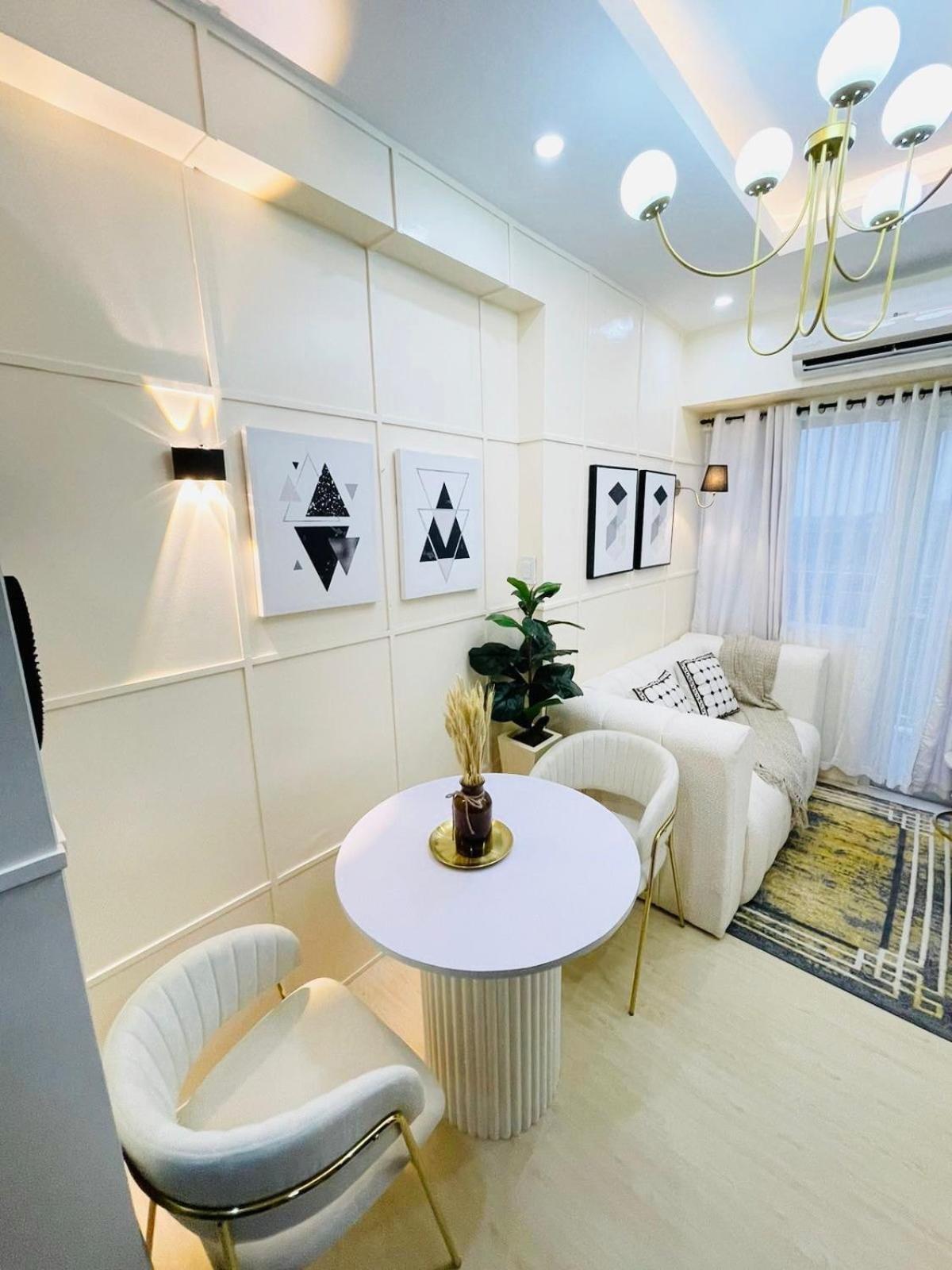 Apartment Near Naia Terminal 1, 2, 3 Cozy At Field *