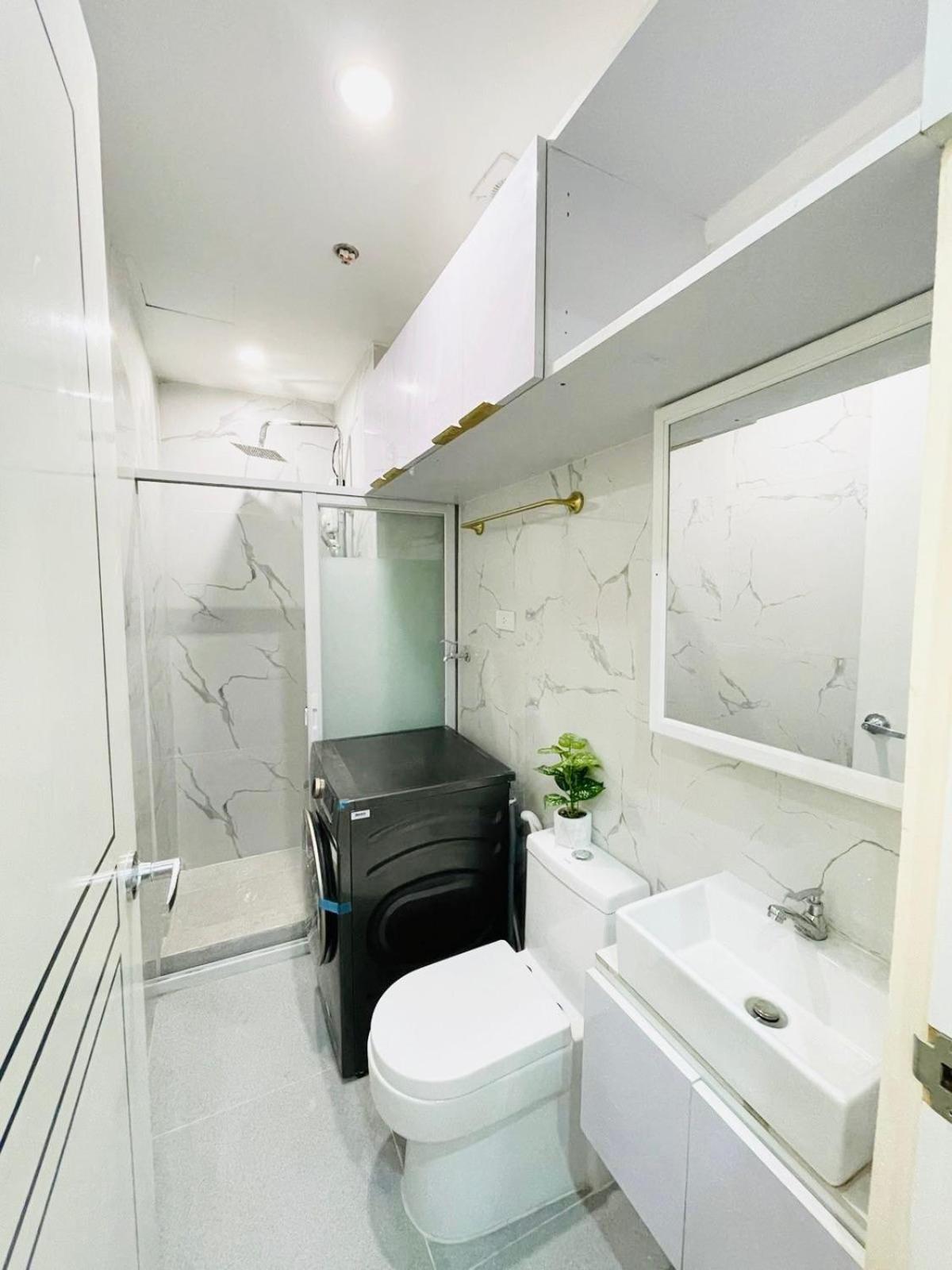 Apartment Near Naia Terminal 1, 2, 3 Cozy At Field *