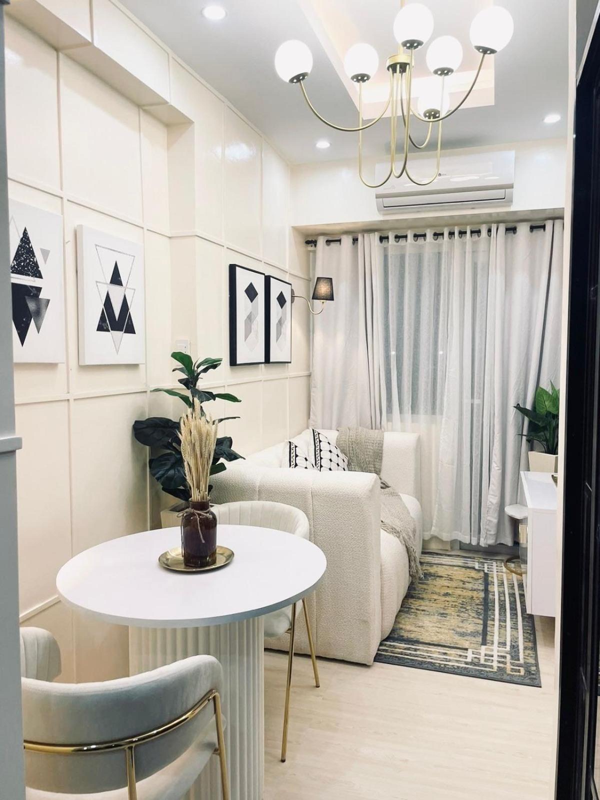 Near Naia Terminal 1, 2, 3 Cozy At Field Manila