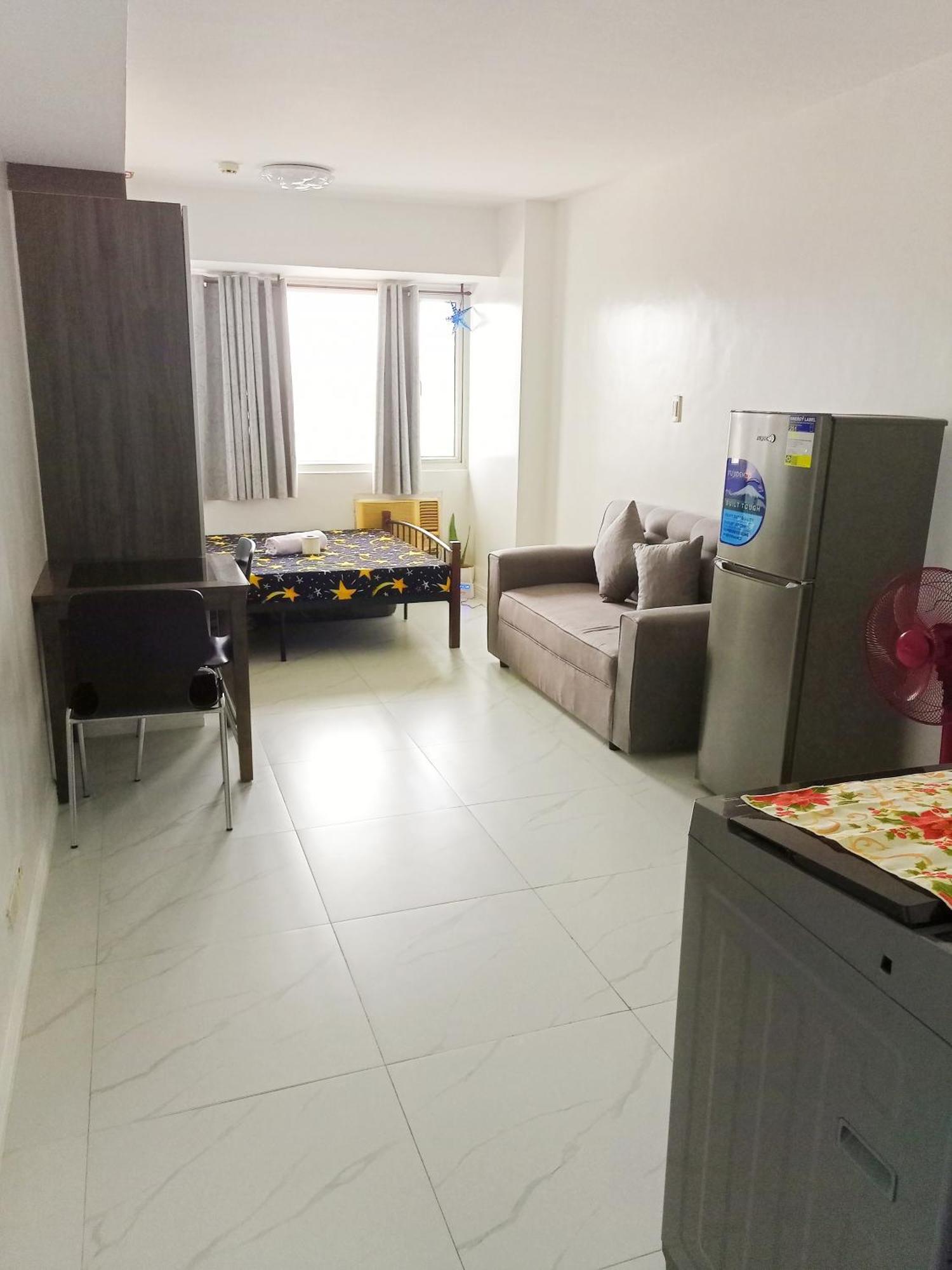 Near Moa And Naia At Solemare Parksuites Apartment