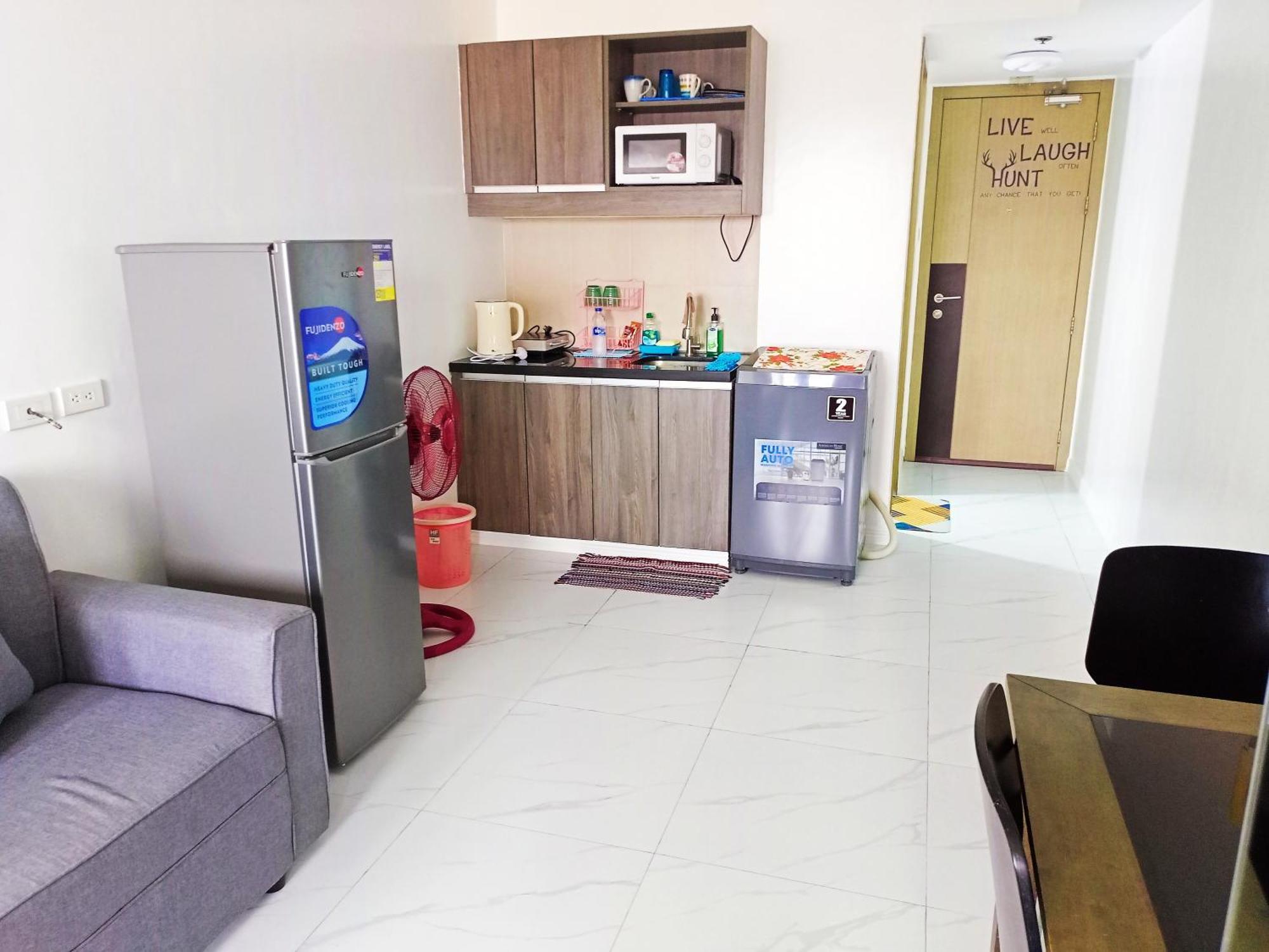 Near Moa And Naia At Solemare Parksuites