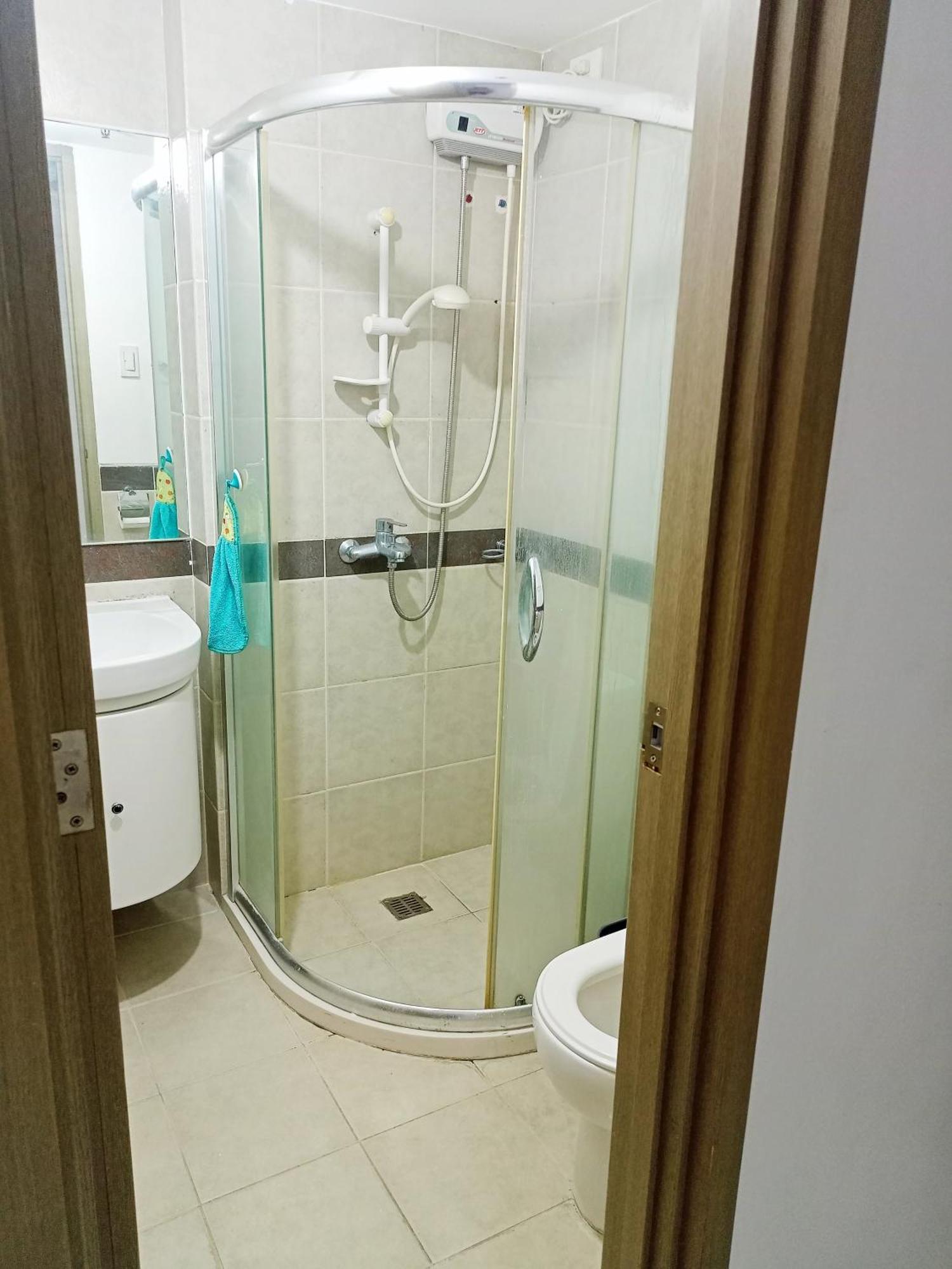 Near Moa And Naia At Solemare Parksuites * Manila