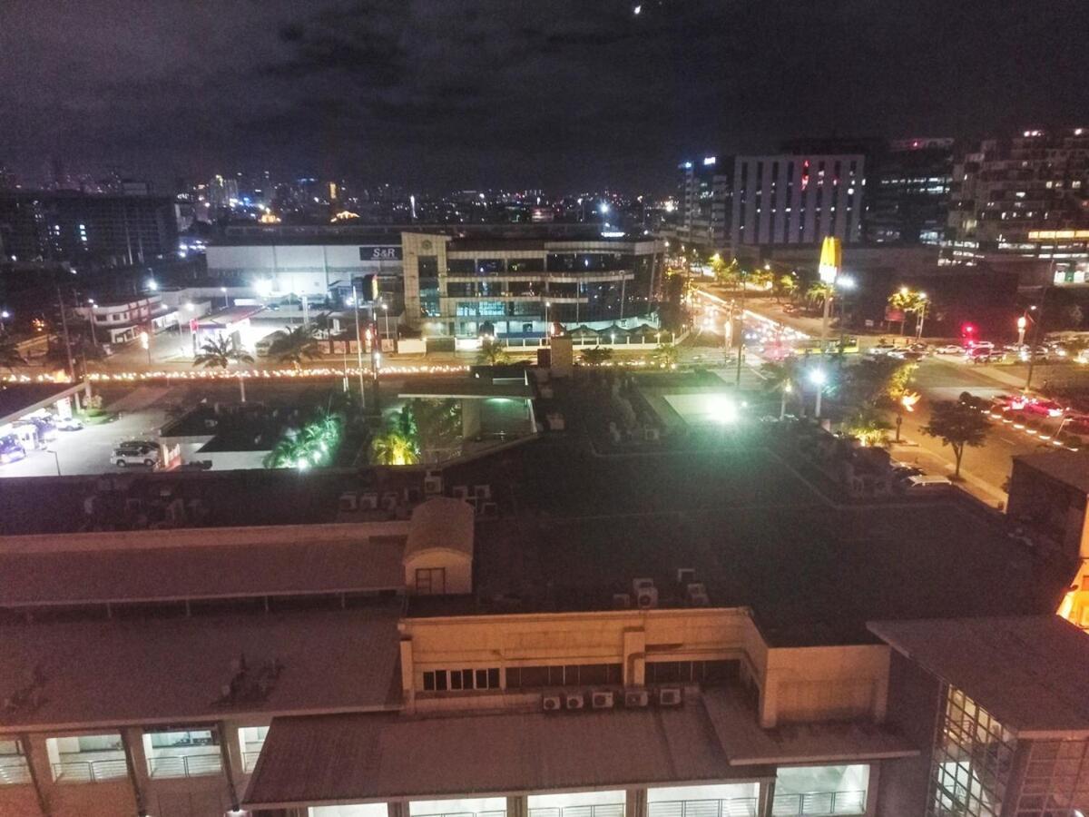Near Moa And Naia At Solemare Parksuites Apartment