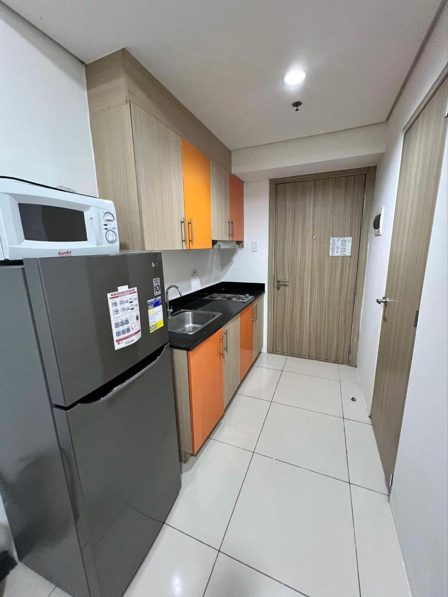 Affordable Staycation In Pasay-breeze * Manila