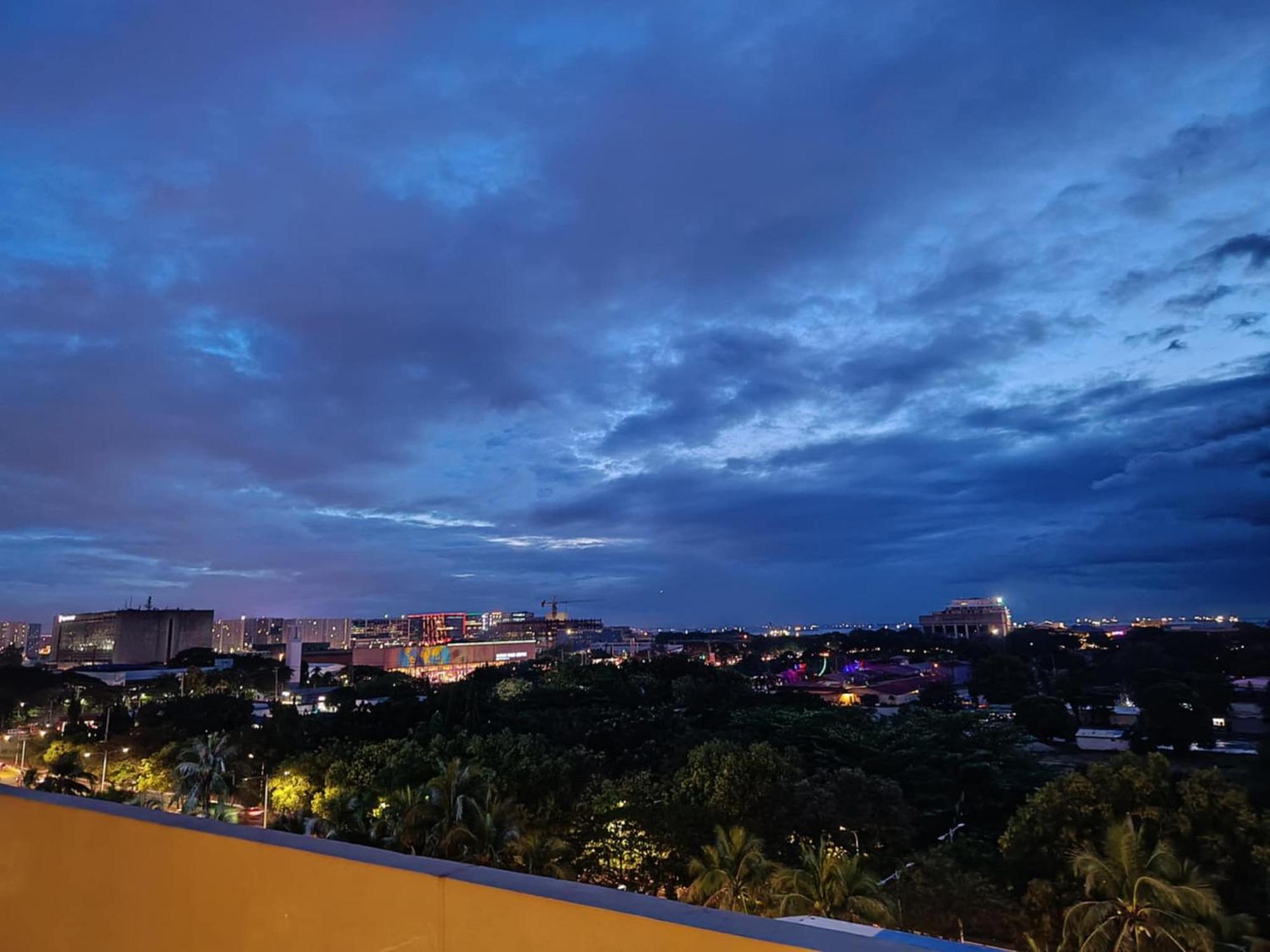 Affordable Staycation In Pasay-breeze *