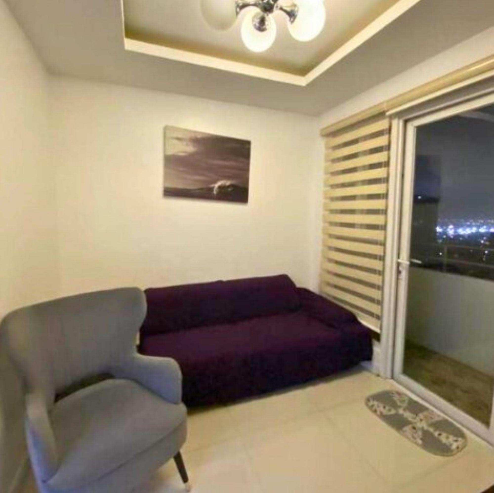 Hotel Family Staycation: Heart Of With Balcony And Pool Access *