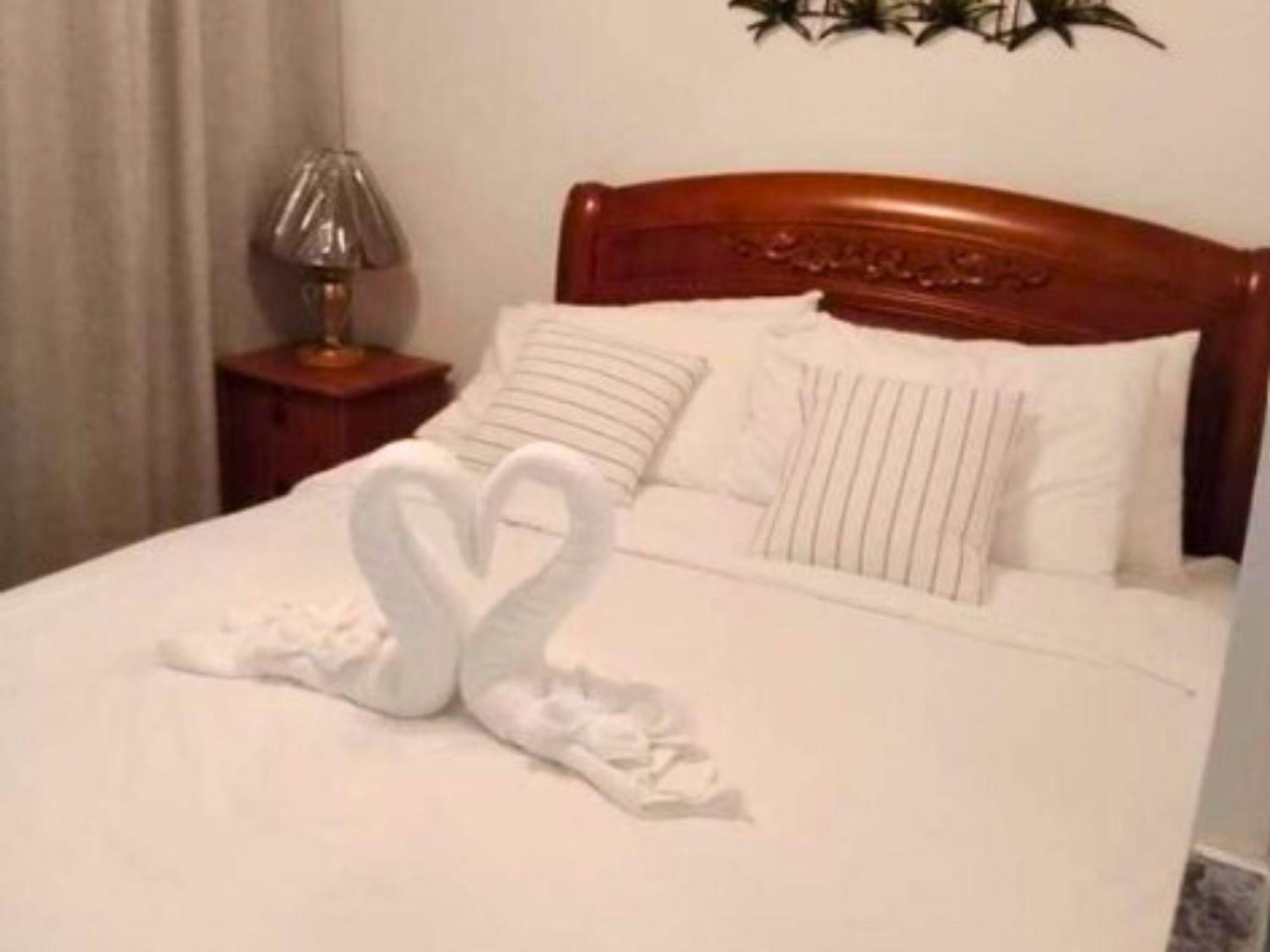 Hotel Family Staycation: Heart Of With Balcony And Pool Access