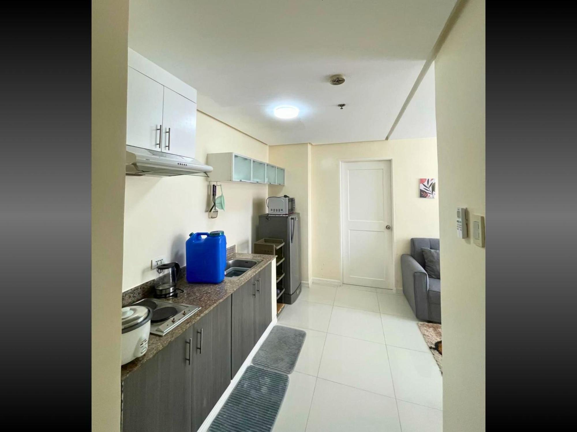 Family Staycation: Heart Of With Balcony And Pool Access *