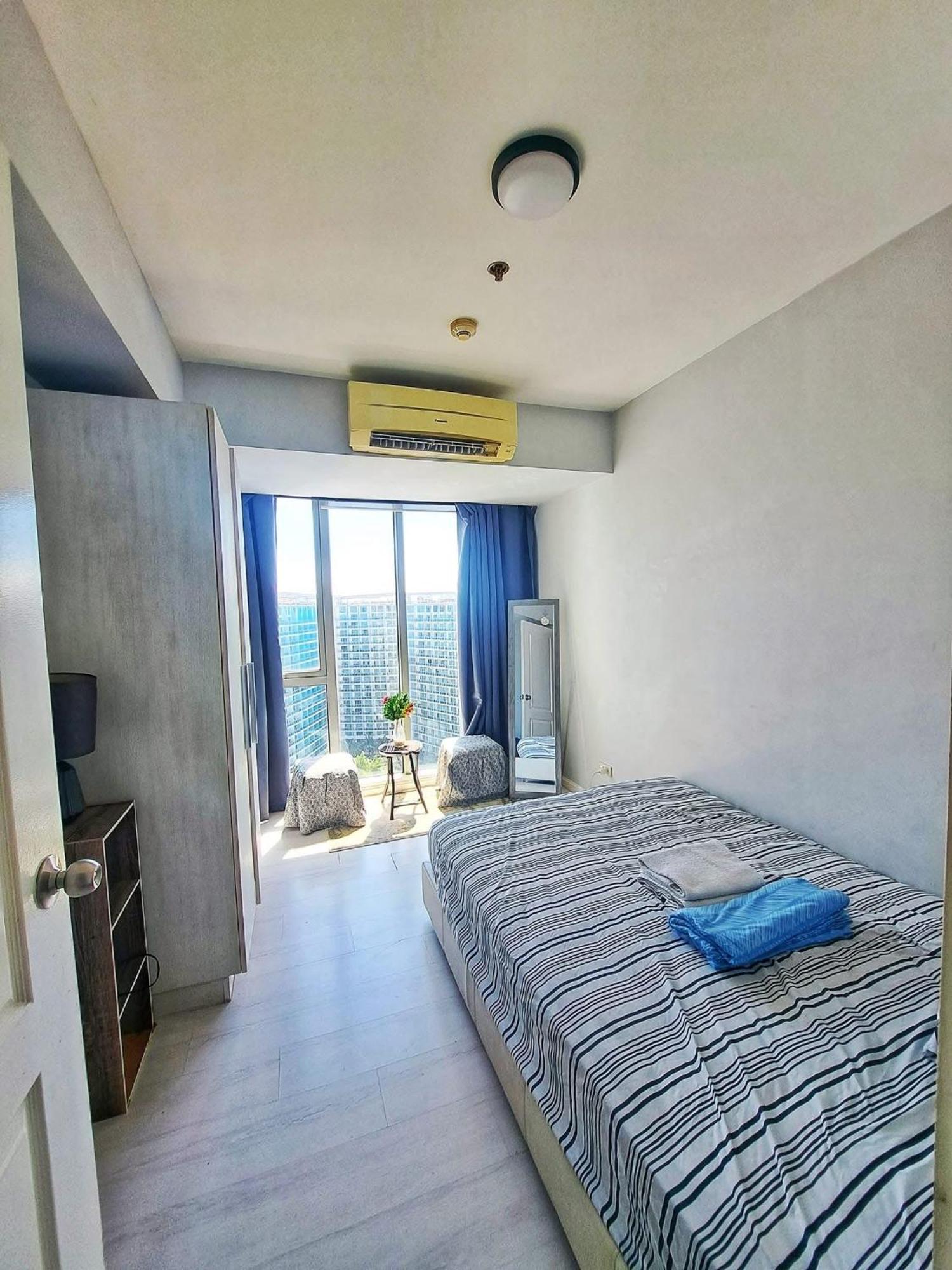 Penthouse 2bedrooms Beachview Manila