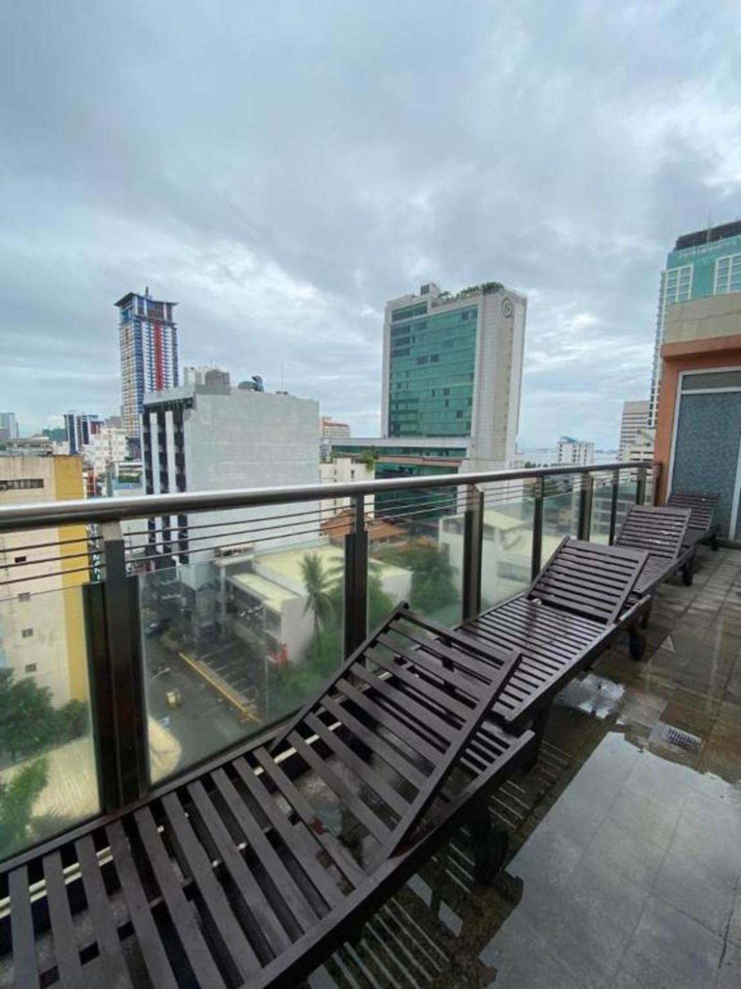 Book Now For Free Pool And Sauna Access Inside Prime Location Of Near Us Embassy, Naia, Makati, Bgc, Mall Of Asia, Chinatown. Immerse In Sea View Balcony For Limited Time Offer Month Click Here Now * Manila