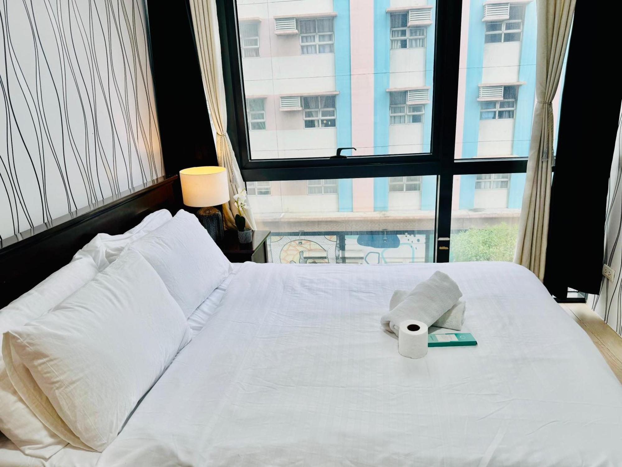 Budget In 81 Newport Near Terminal 1 Bedroom C6-3h * Manila