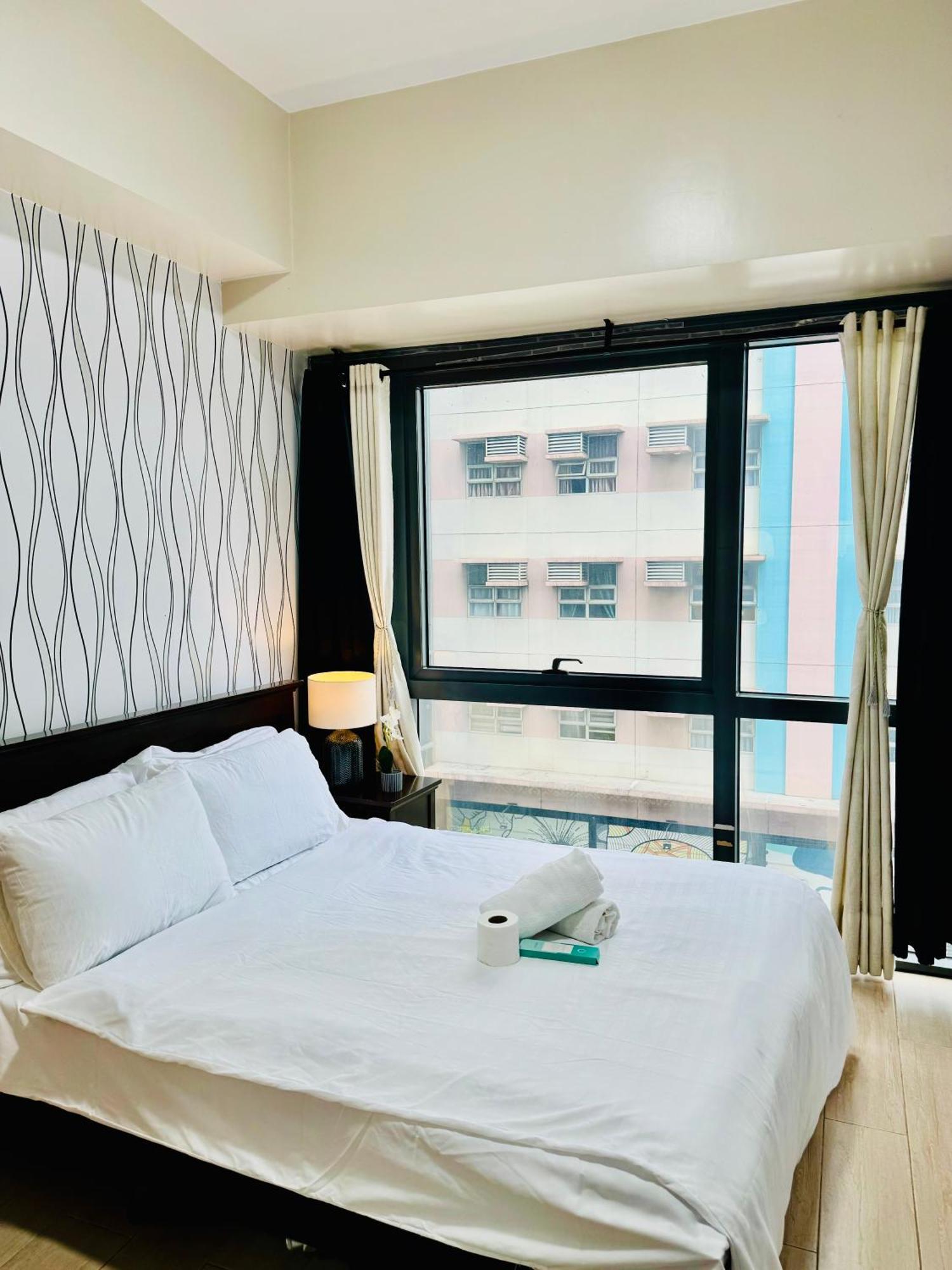 Budget In 81 Newport Near Terminal 1 Bedroom C6-3h * Manila
