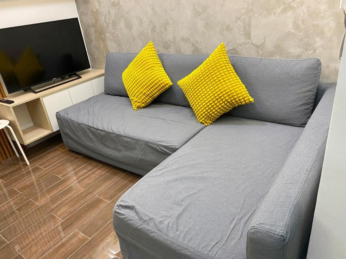 Alice In Wonderland Enchanting Makati Retreat 300 Mbps Manila