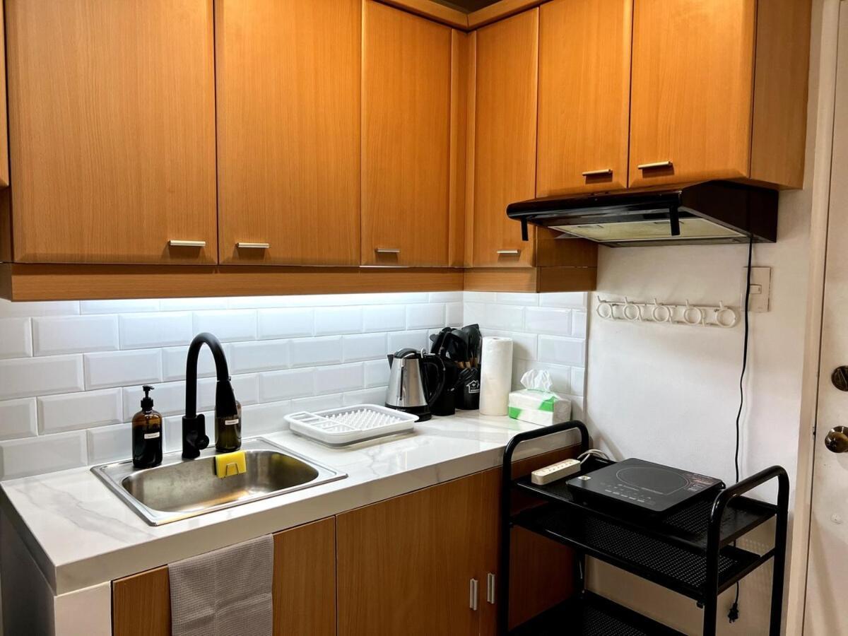 Apartment Newly Renovated Greenbelt With Balcony Parkview