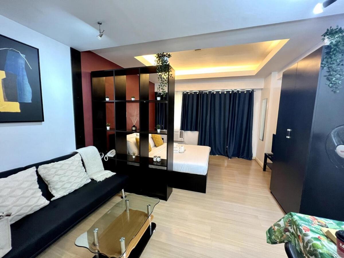 Apartment Newly Renovated Greenbelt With Balcony Parkview