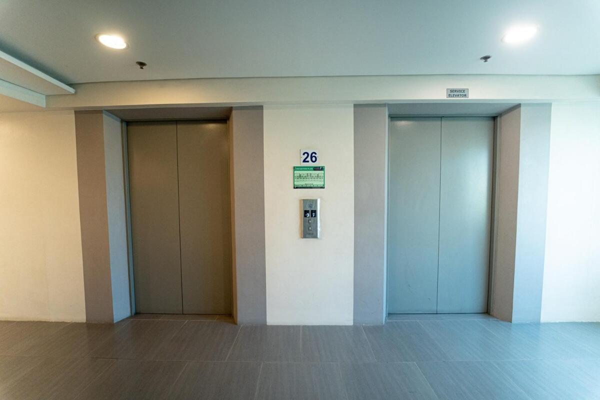 Makati Near Airport & Greenbelt Apartment *