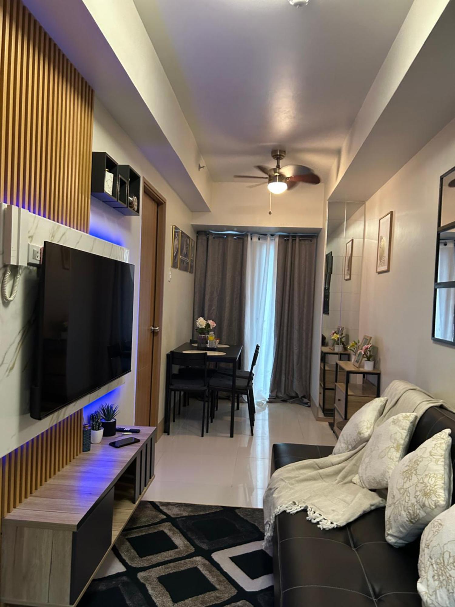 Jn Staycation At Shore 3 Mall Of Aparthotel Manila