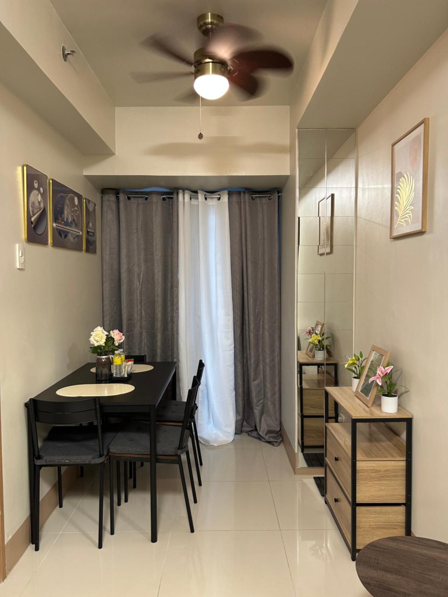 Jn Staycation At Shore 3 Mall Of * Manila
