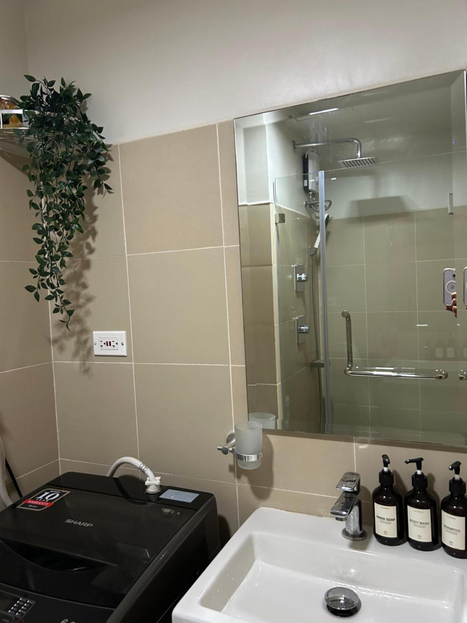 Jn Staycation At Shore 3 Mall Of