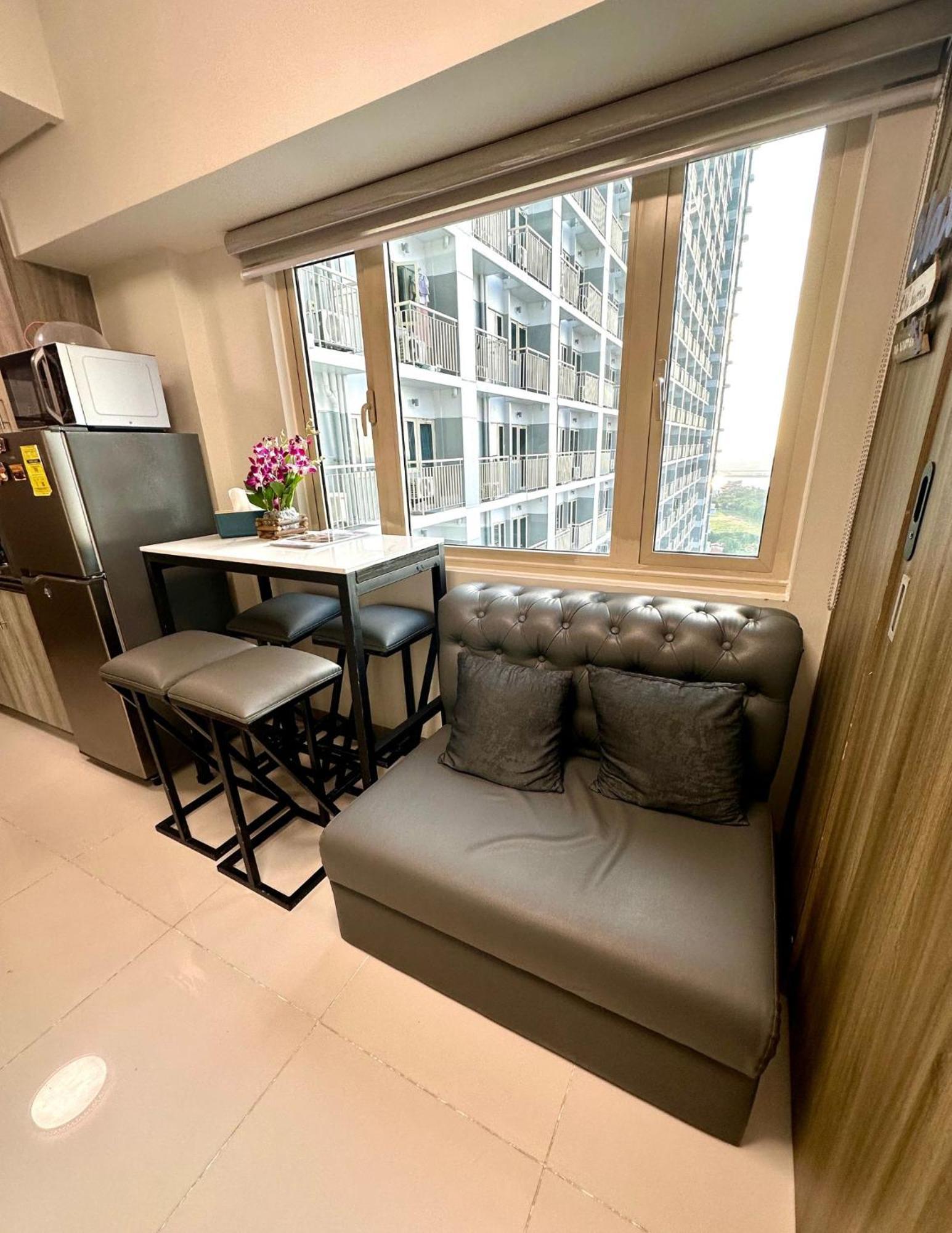 Citibay View Staycation *