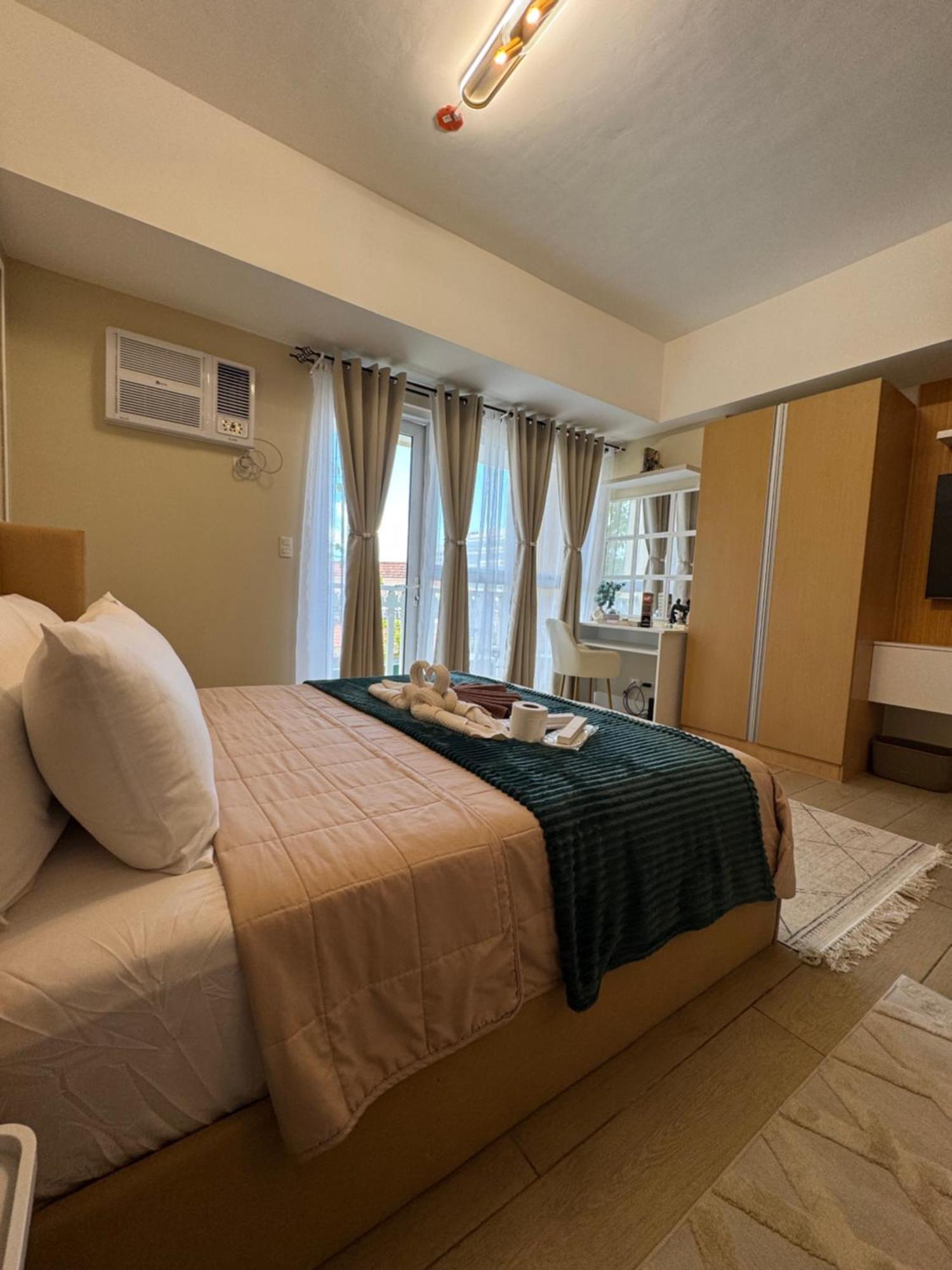 Venice Staycation Cozy Glimpse Of Grand Canal View Retreat * Manila