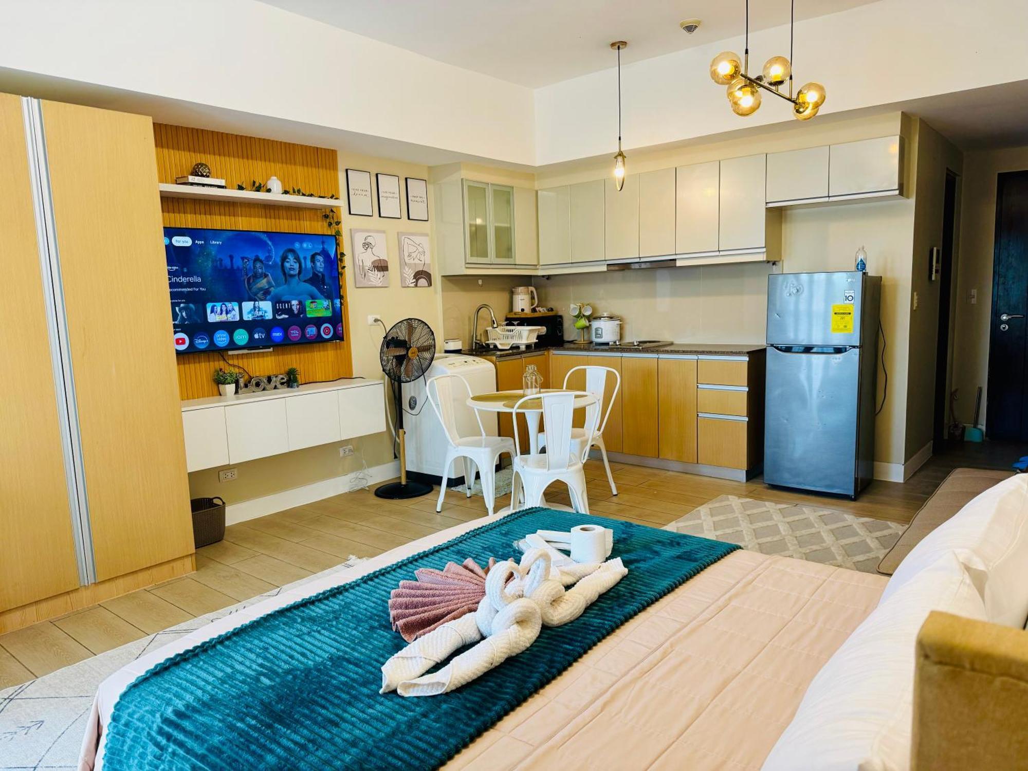 Venice Staycation Cozy Glimpse Of Grand Canal View Retreat