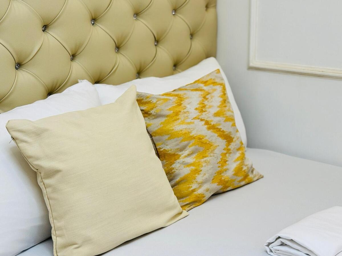 Apartment Cozy 773 Shore 2 Residences In Front Of Moa By Prime Manila