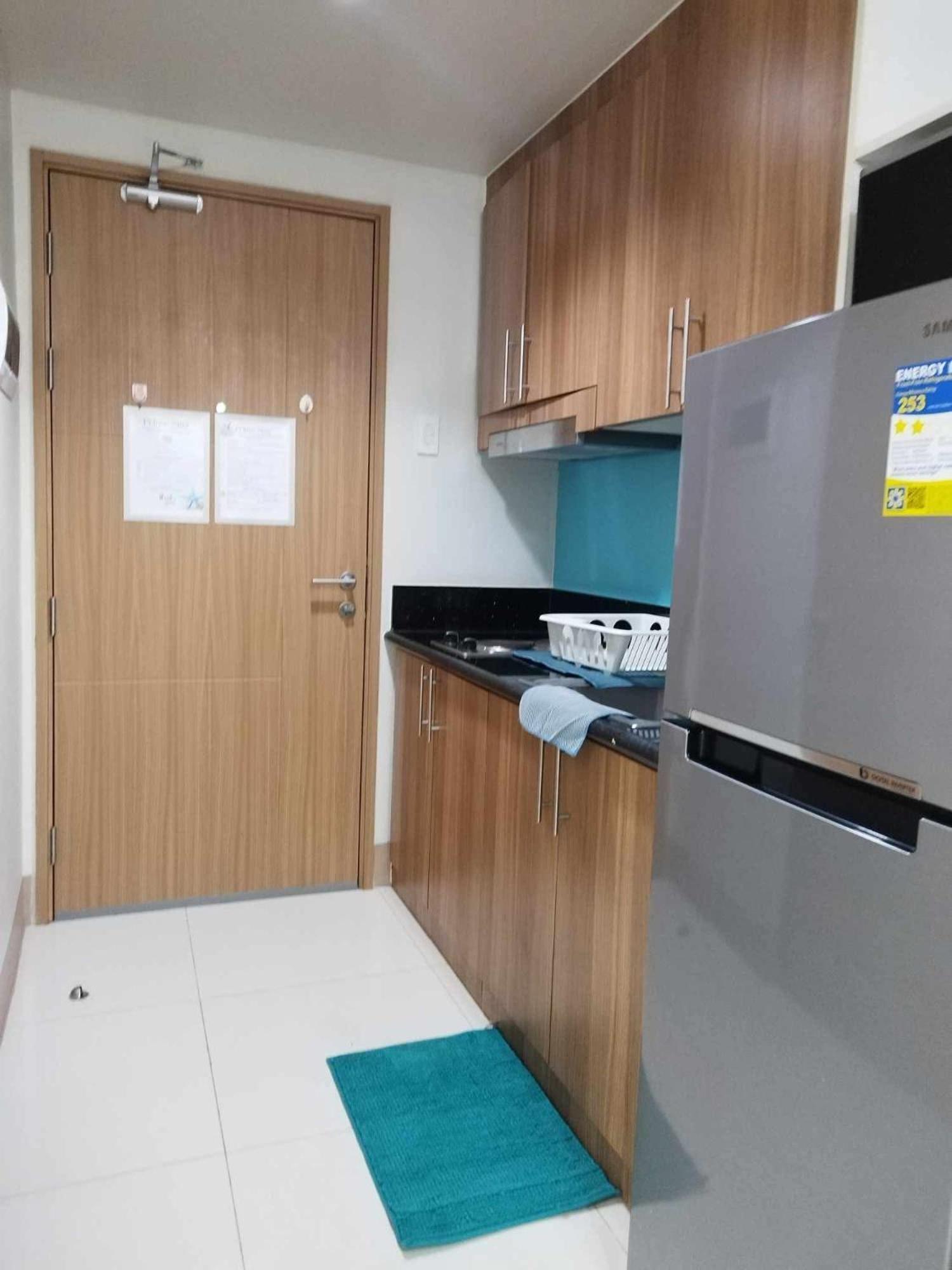 Apartment Shore 3 Residences In Front Of Sm Mall Of By Prime Manila
