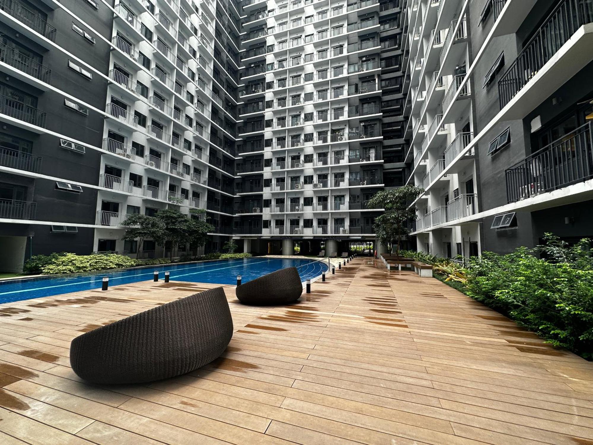 Shore 3 Residences In Front Of Sm Mall Of By Prime Apartment