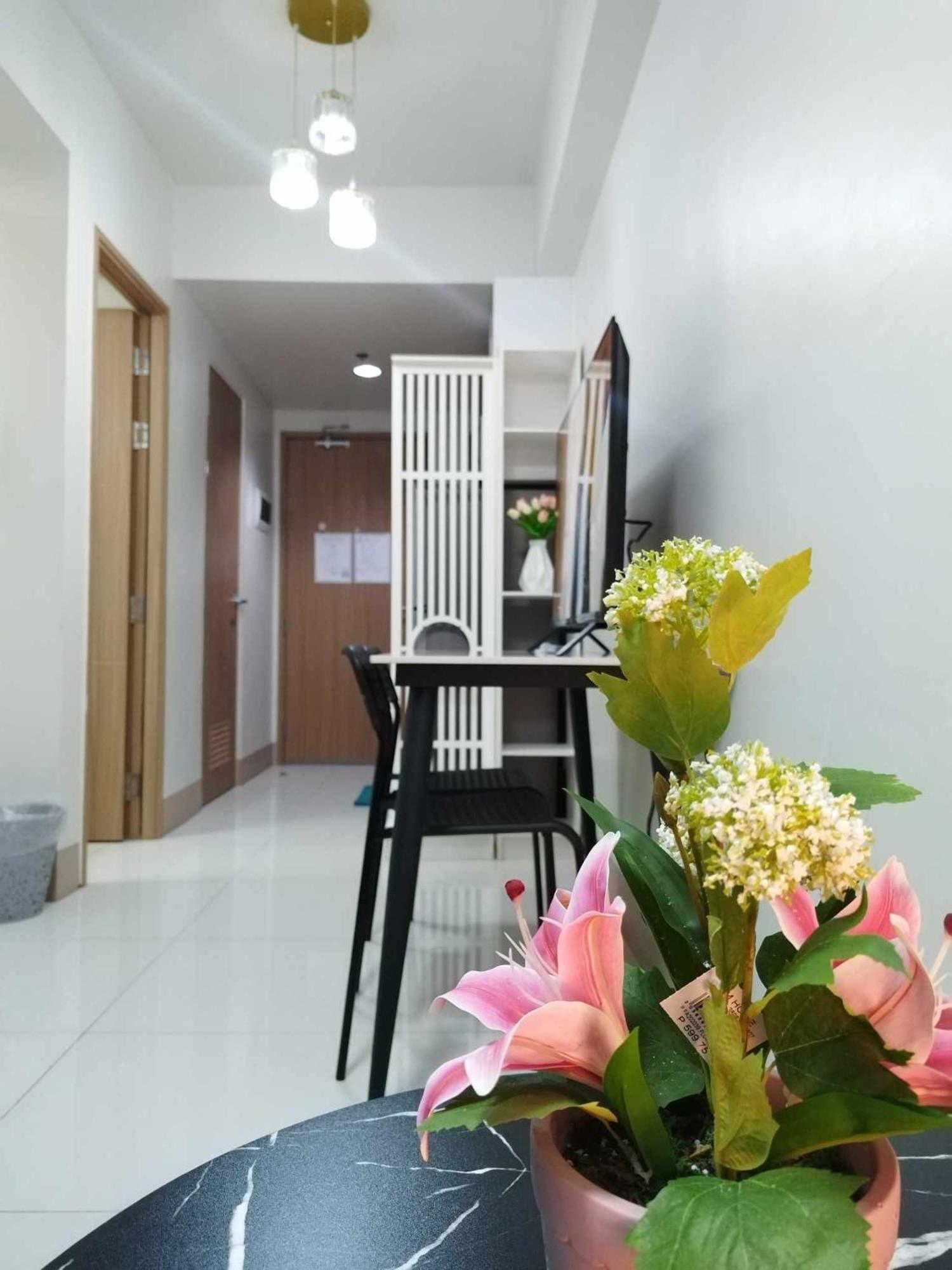 Apartment Shore 3 Residences In Front Of Sm Mall Of By Prime *