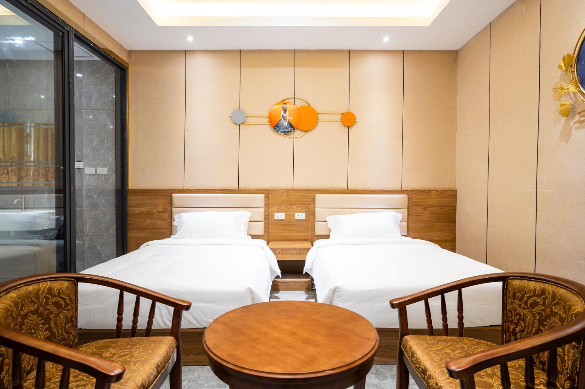 Me Hotel Makati City