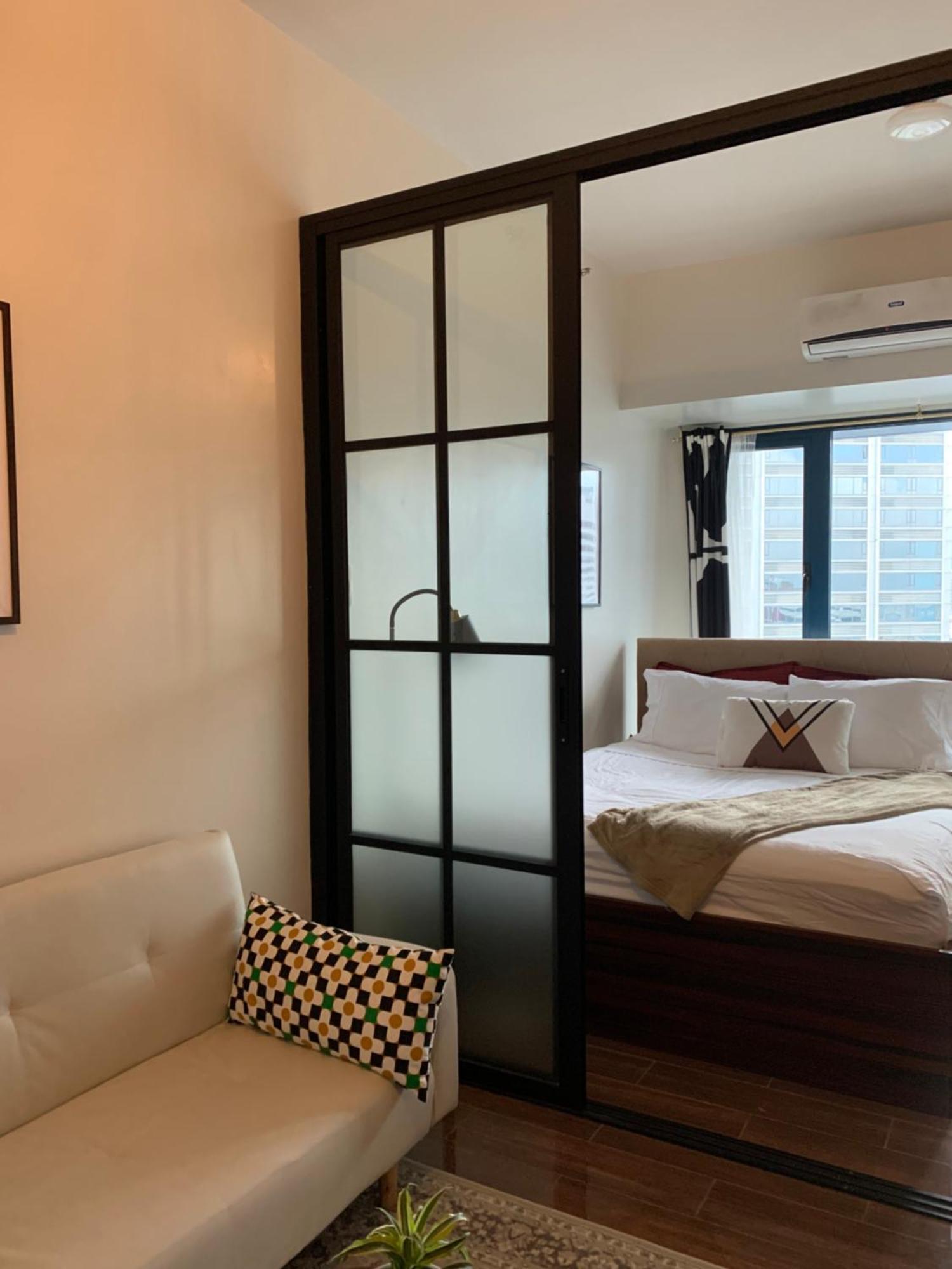 Aparthotel Perfect For Couples - Makati Comfort And Style *