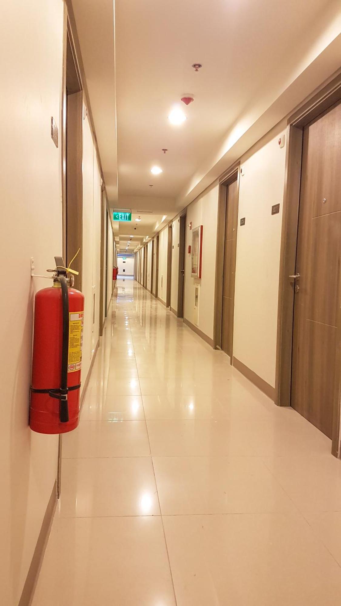 Stayinmycondo - 30th In Pasay With Pool Near Airport Moa,ccp & Picc In Pasay